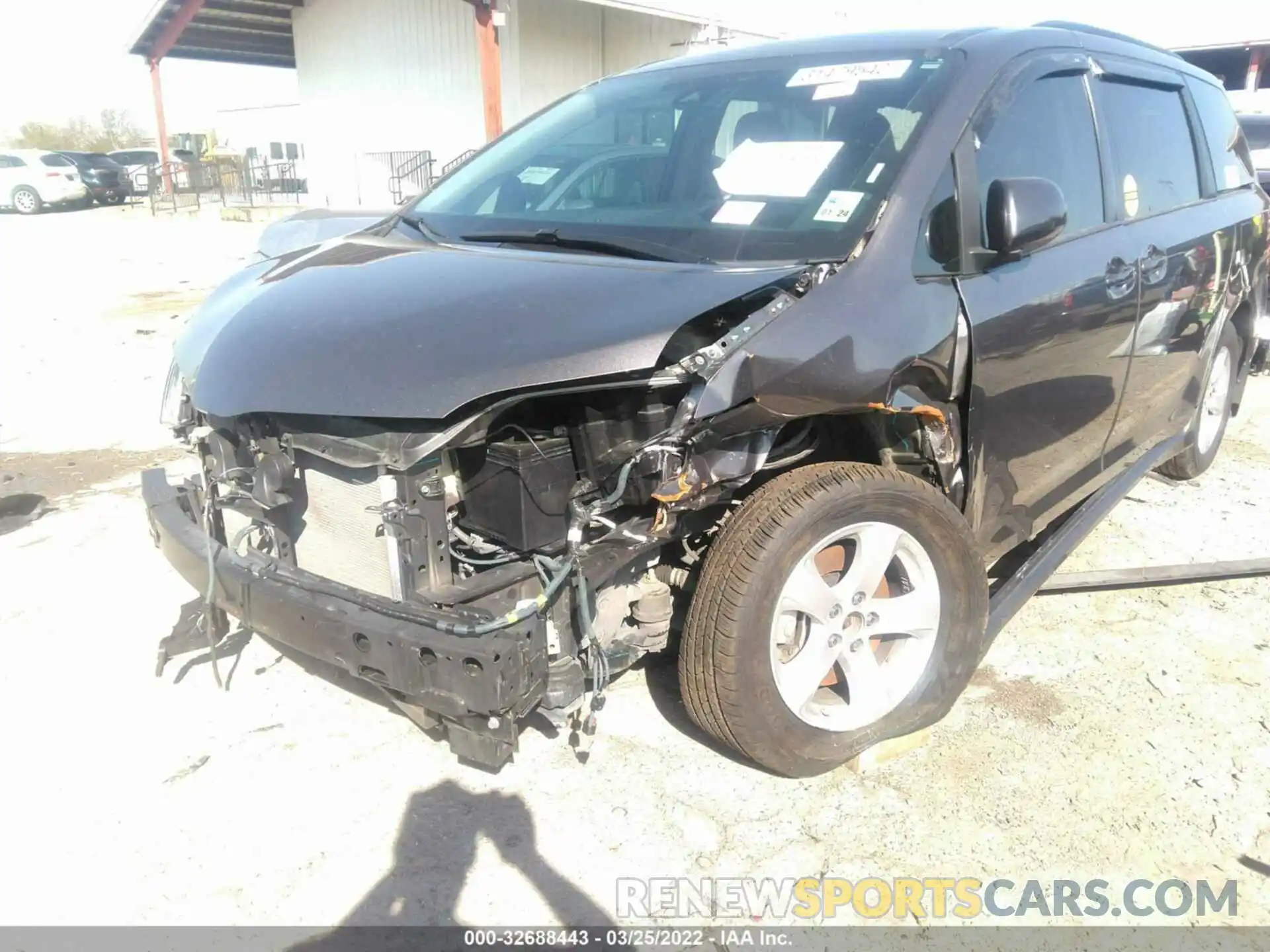 6 Фотография поврежденного автомобиля 5TDKZ3DC6LS058717 TOYOTA SIENNA 2020