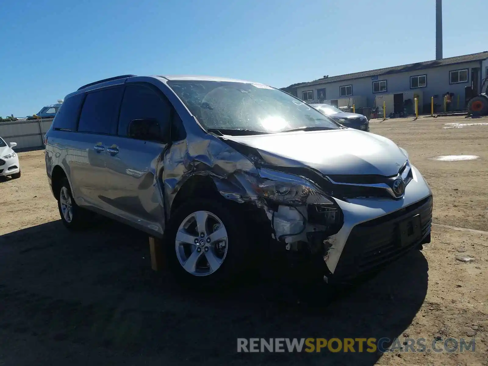 1 Photograph of a damaged car 5TDKZ3DC6LS066042 TOYOTA SIENNA 2020