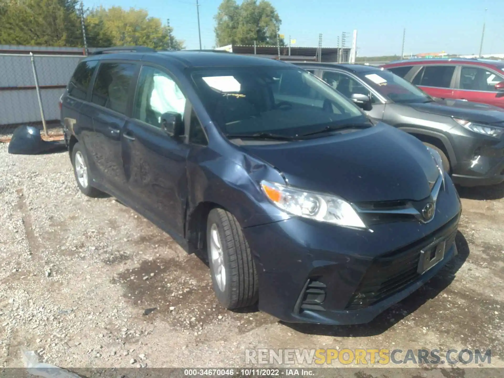 1 Photograph of a damaged car 5TDKZ3DC7LS025421 TOYOTA SIENNA 2020