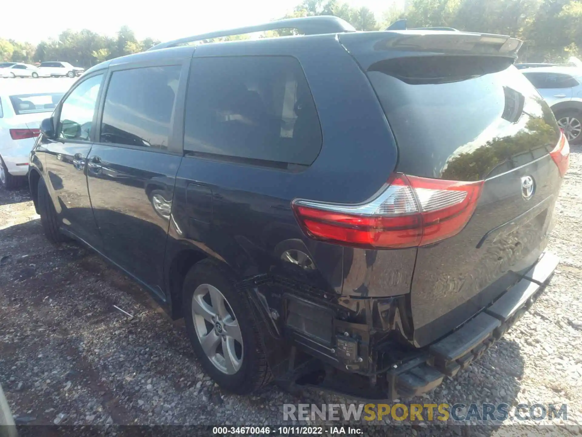 3 Photograph of a damaged car 5TDKZ3DC7LS025421 TOYOTA SIENNA 2020