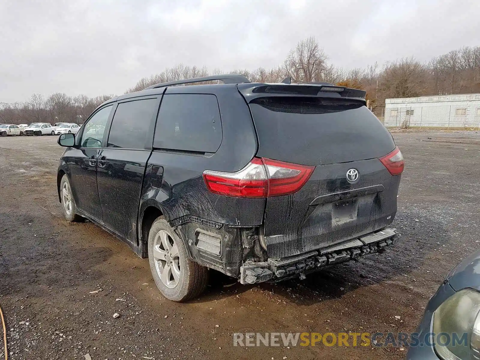 3 Photograph of a damaged car 5TDKZ3DC7LS025984 TOYOTA SIENNA 2020