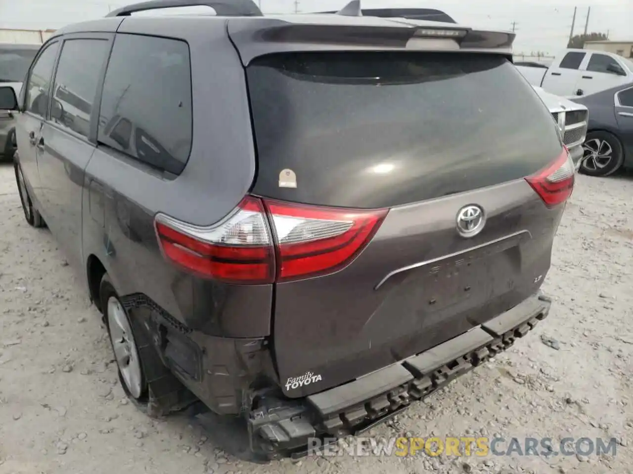 3 Photograph of a damaged car 5TDKZ3DC7LS029730 TOYOTA SIENNA 2020