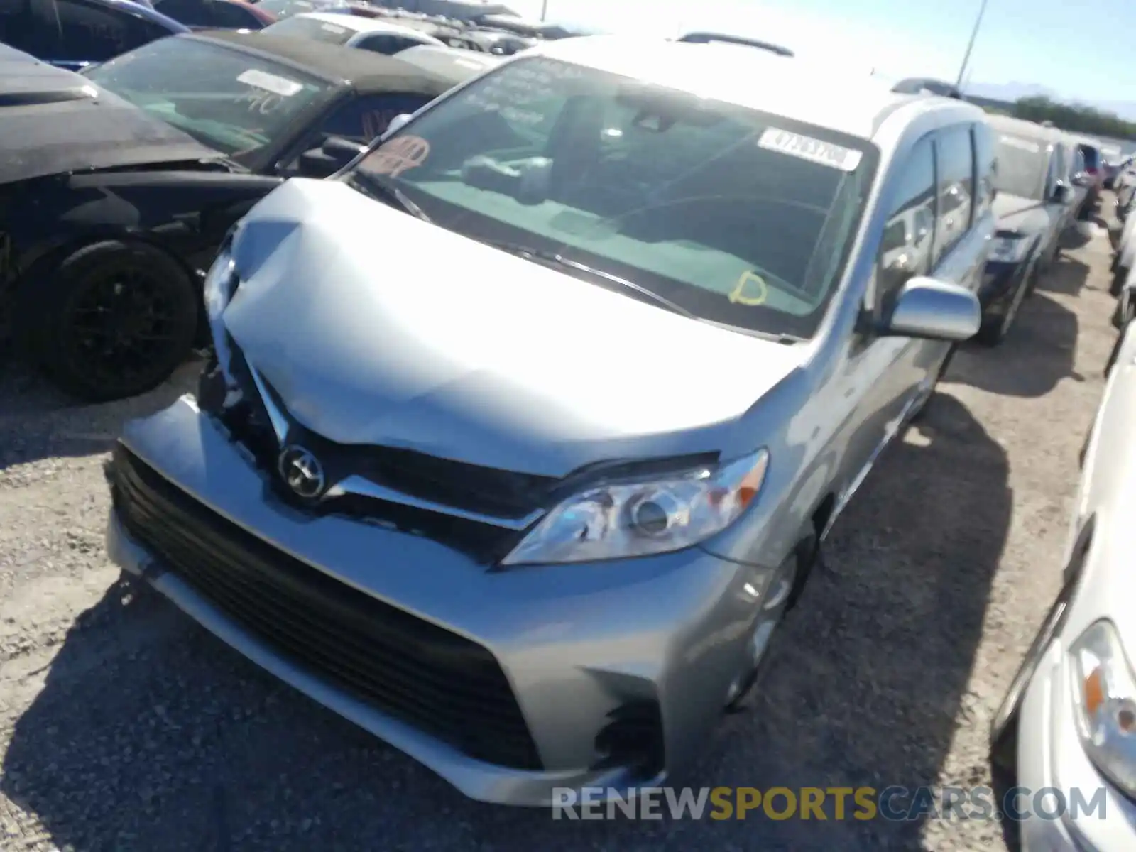 2 Photograph of a damaged car 5TDKZ3DC7LS032711 TOYOTA SIENNA 2020