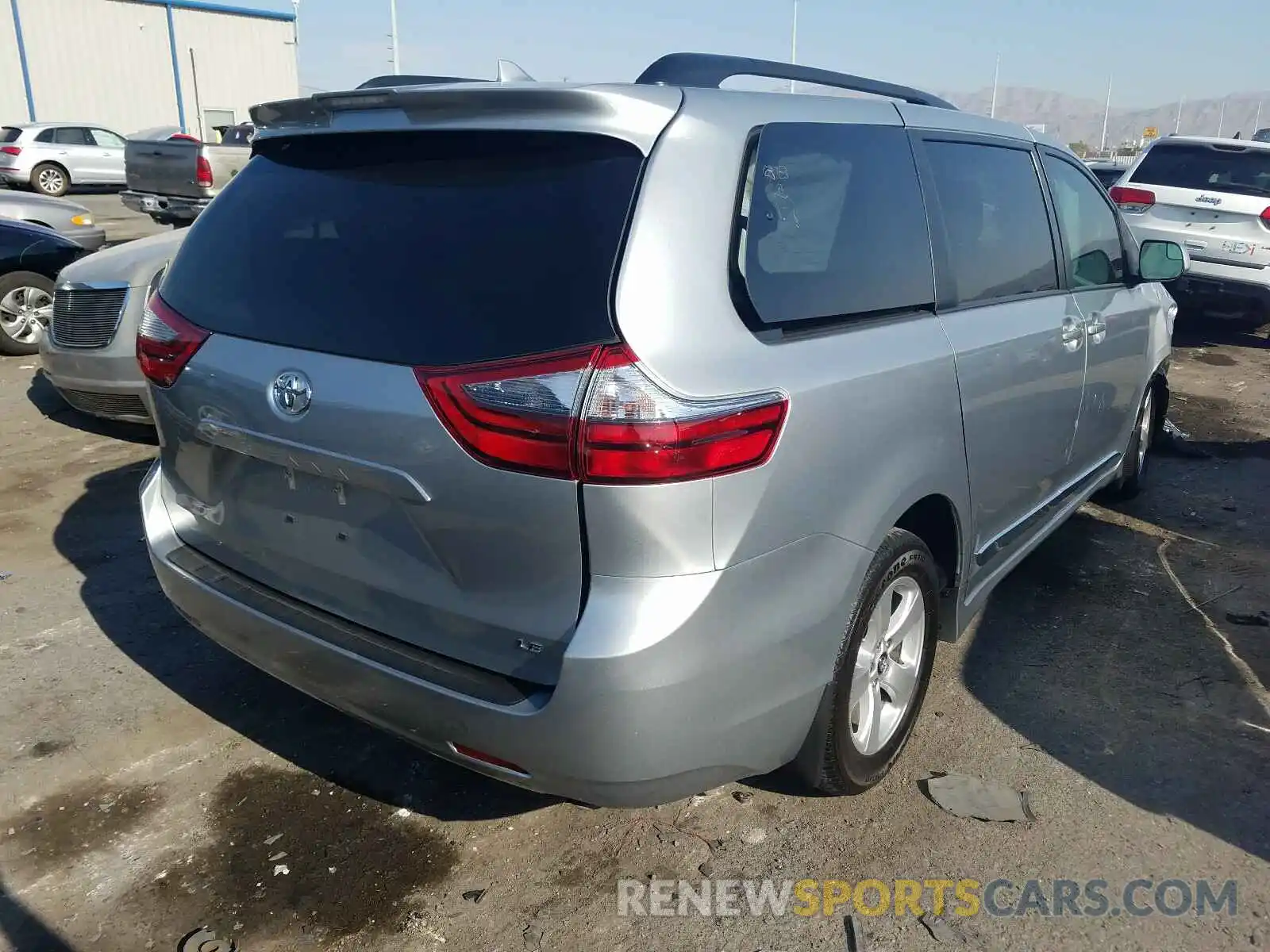 4 Фотография поврежденного автомобиля 5TDKZ3DC7LS032711 TOYOTA SIENNA 2020