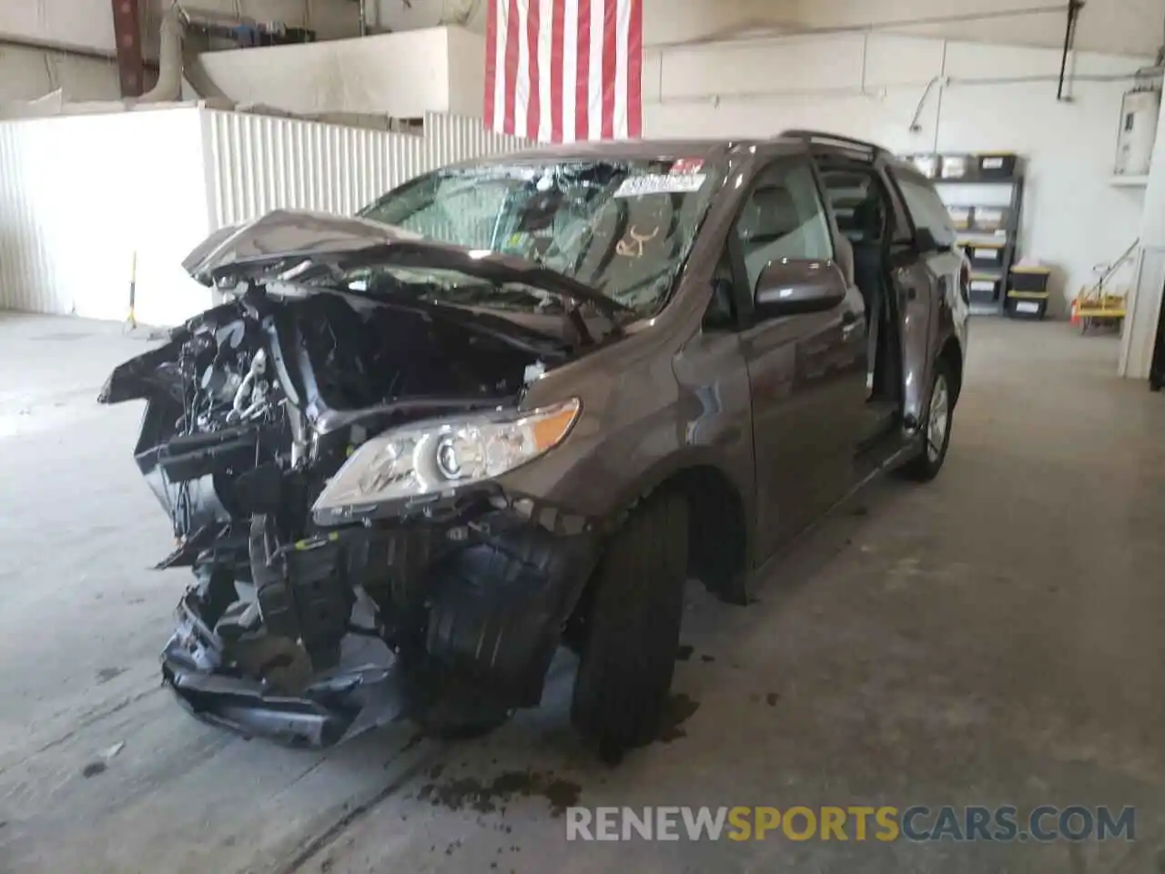 2 Photograph of a damaged car 5TDKZ3DC7LS036564 TOYOTA SIENNA 2020