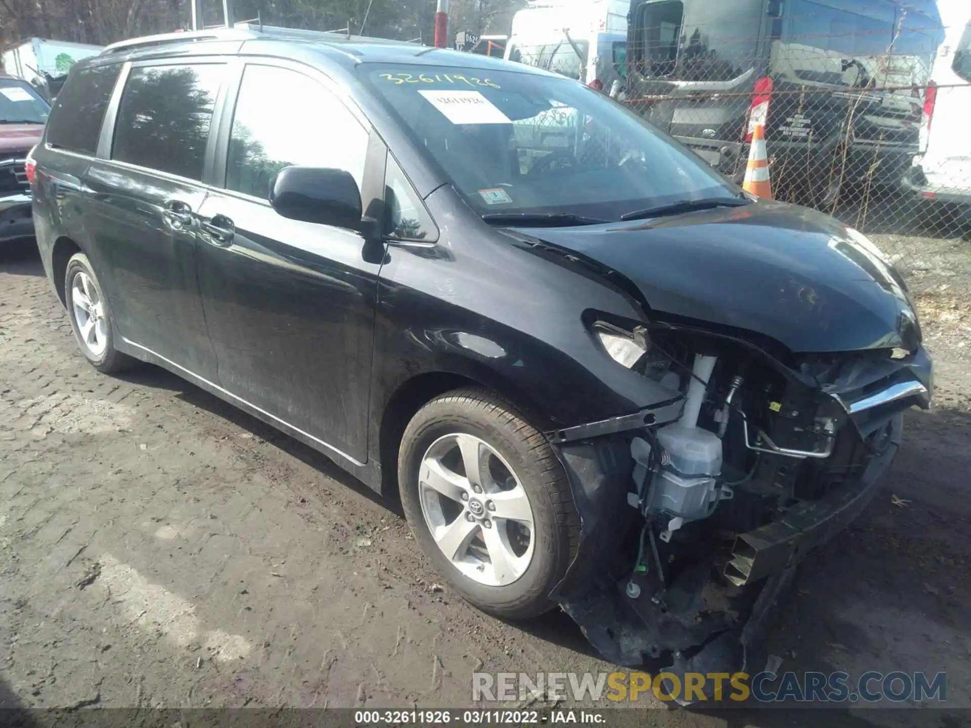 1 Photograph of a damaged car 5TDKZ3DC7LS041716 TOYOTA SIENNA 2020