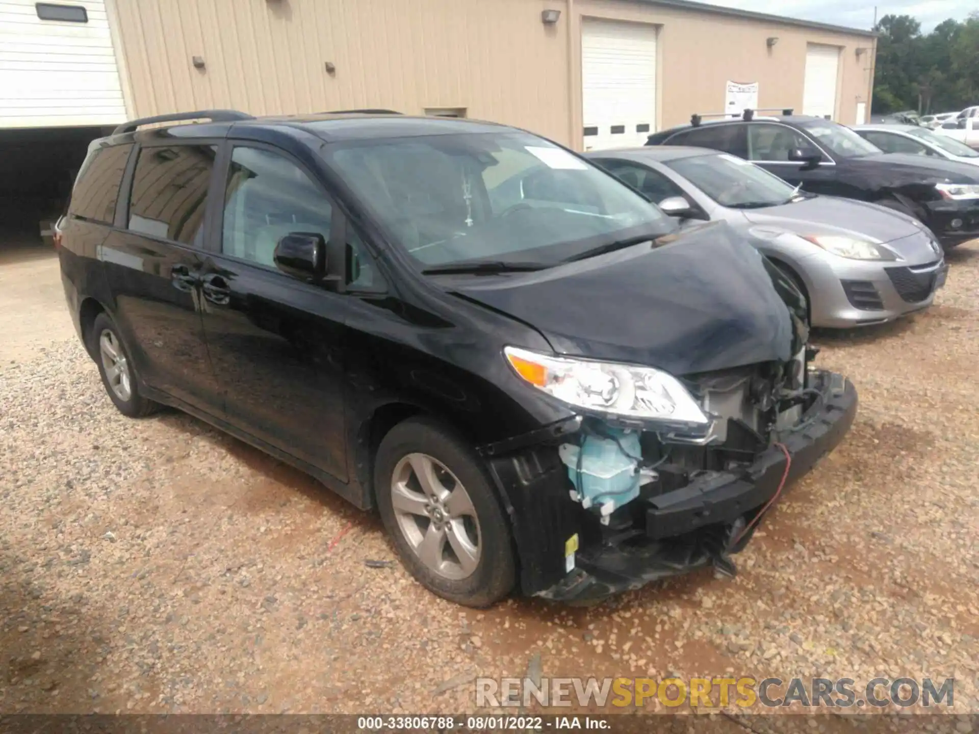 1 Photograph of a damaged car 5TDKZ3DC7LS046298 TOYOTA SIENNA 2020