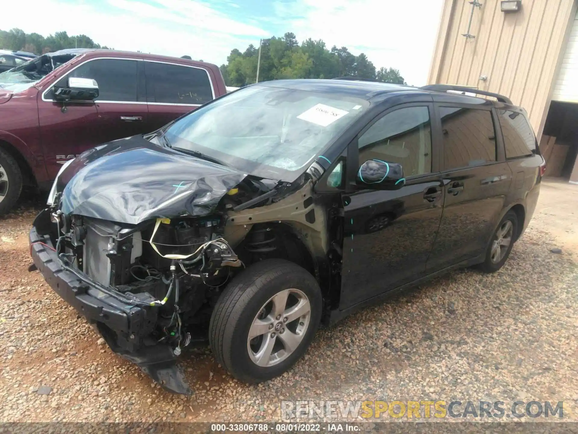 2 Photograph of a damaged car 5TDKZ3DC7LS046298 TOYOTA SIENNA 2020