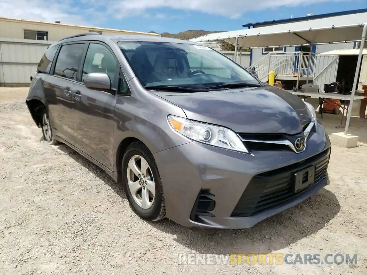 1 Photograph of a damaged car 5TDKZ3DC7LS056071 TOYOTA SIENNA 2020