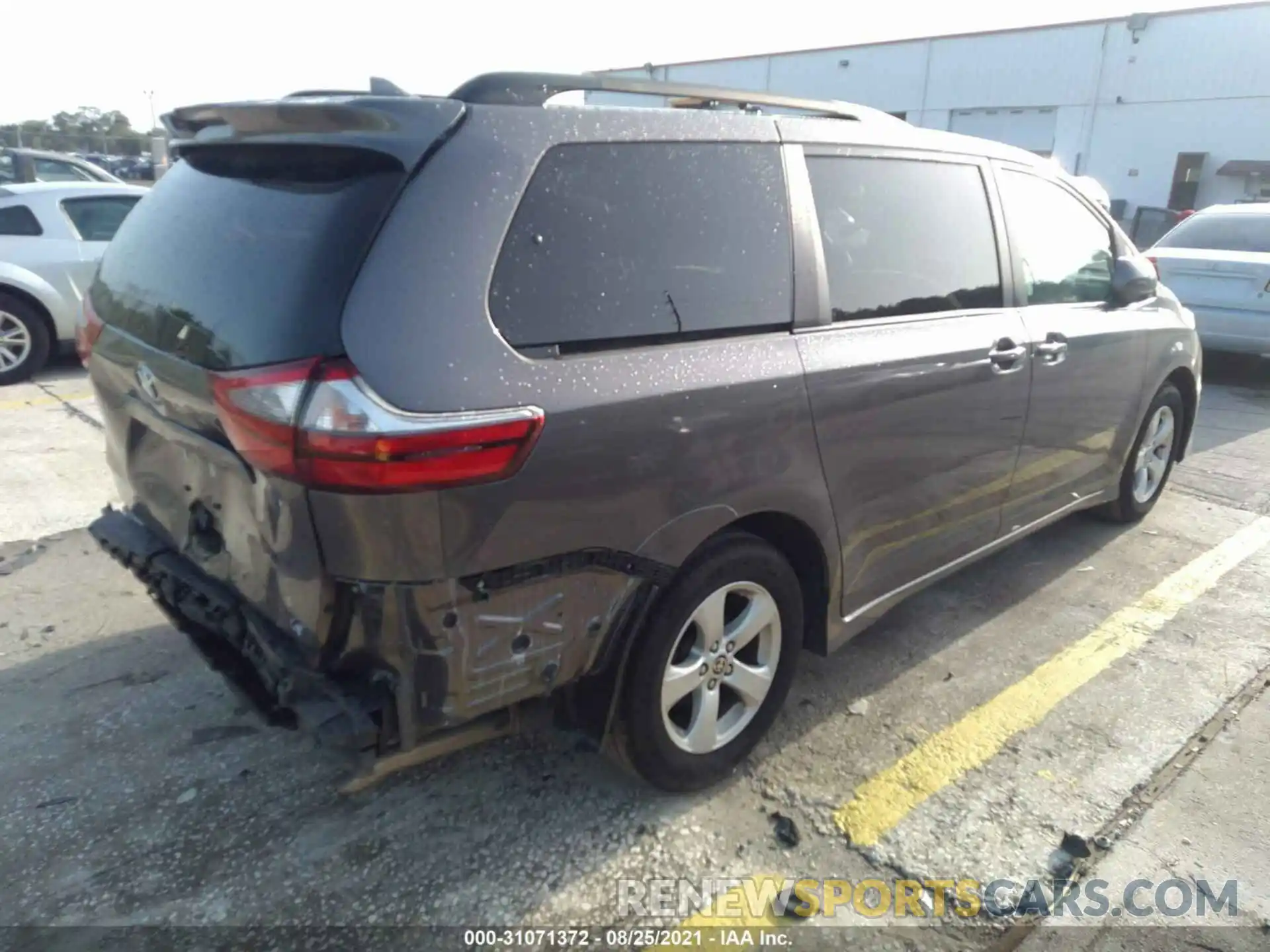 4 Фотография поврежденного автомобиля 5TDKZ3DC7LS065188 TOYOTA SIENNA 2020