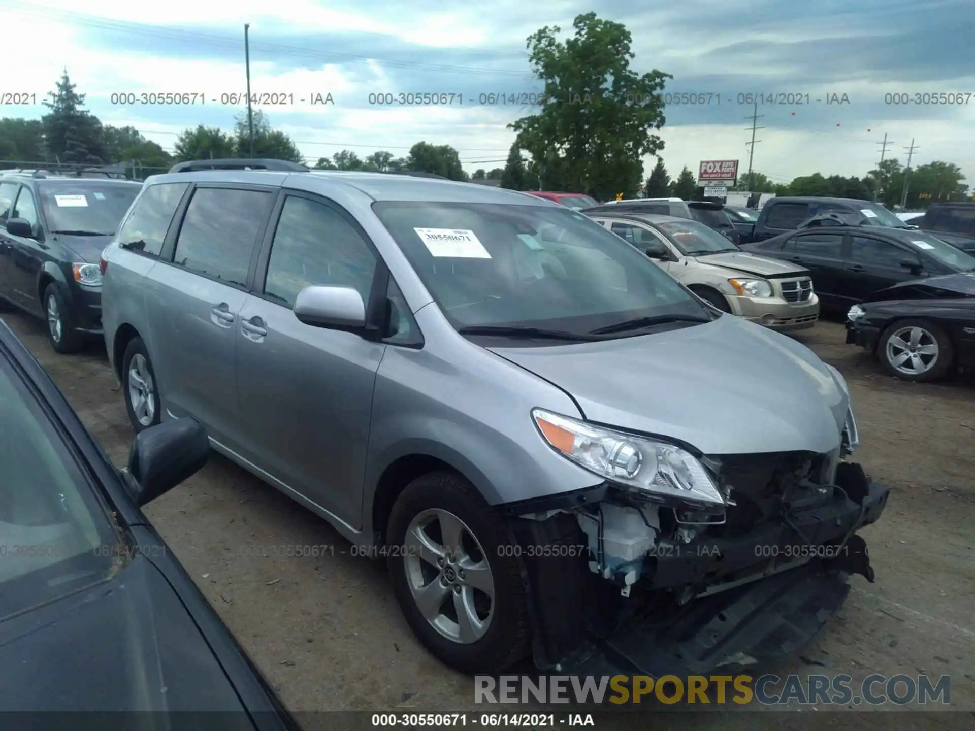 1 Photograph of a damaged car 5TDKZ3DC7LS069113 TOYOTA SIENNA 2020