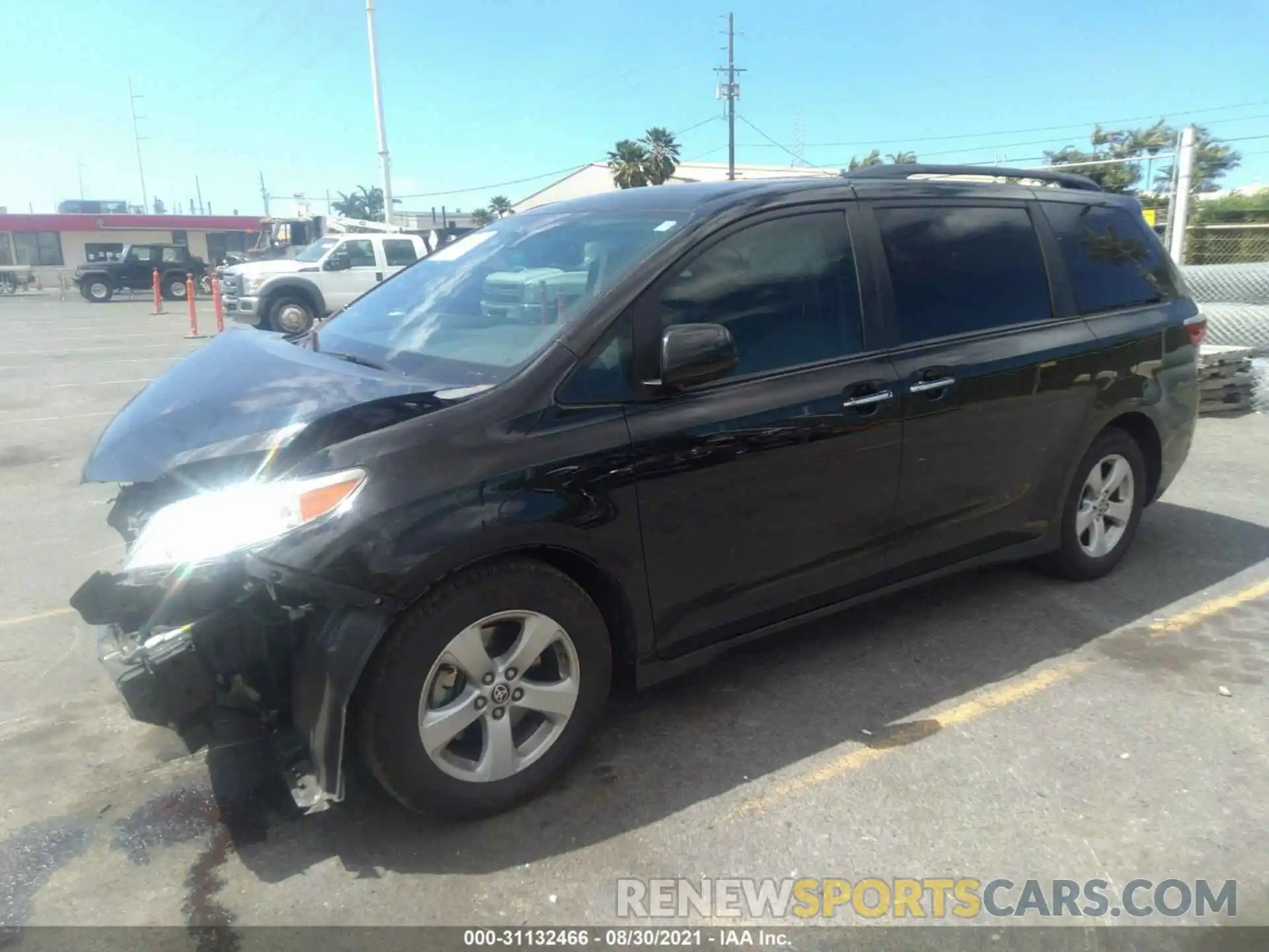 2 Photograph of a damaged car 5TDKZ3DC7LS073923 TOYOTA SIENNA 2020