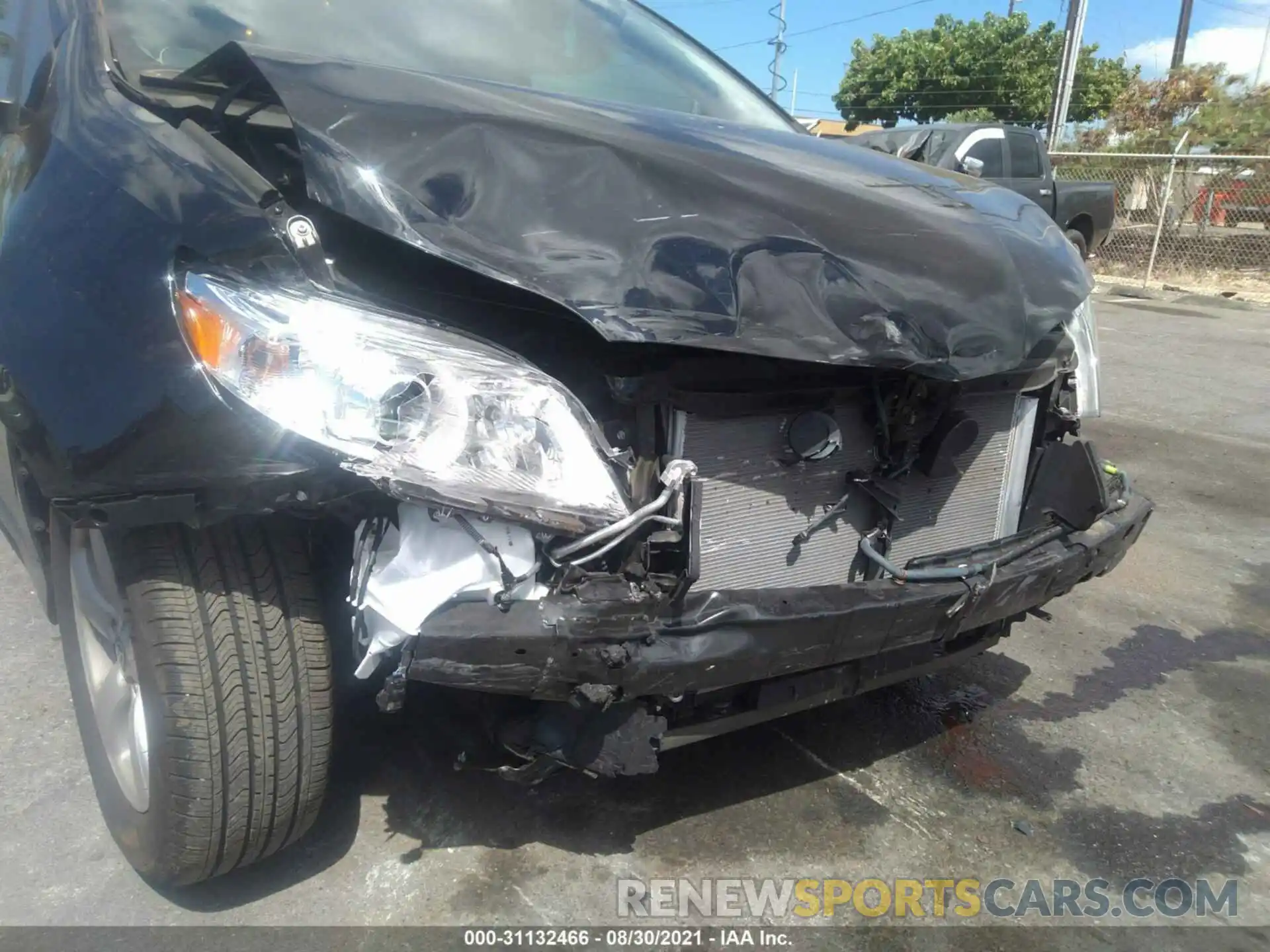 6 Photograph of a damaged car 5TDKZ3DC7LS073923 TOYOTA SIENNA 2020