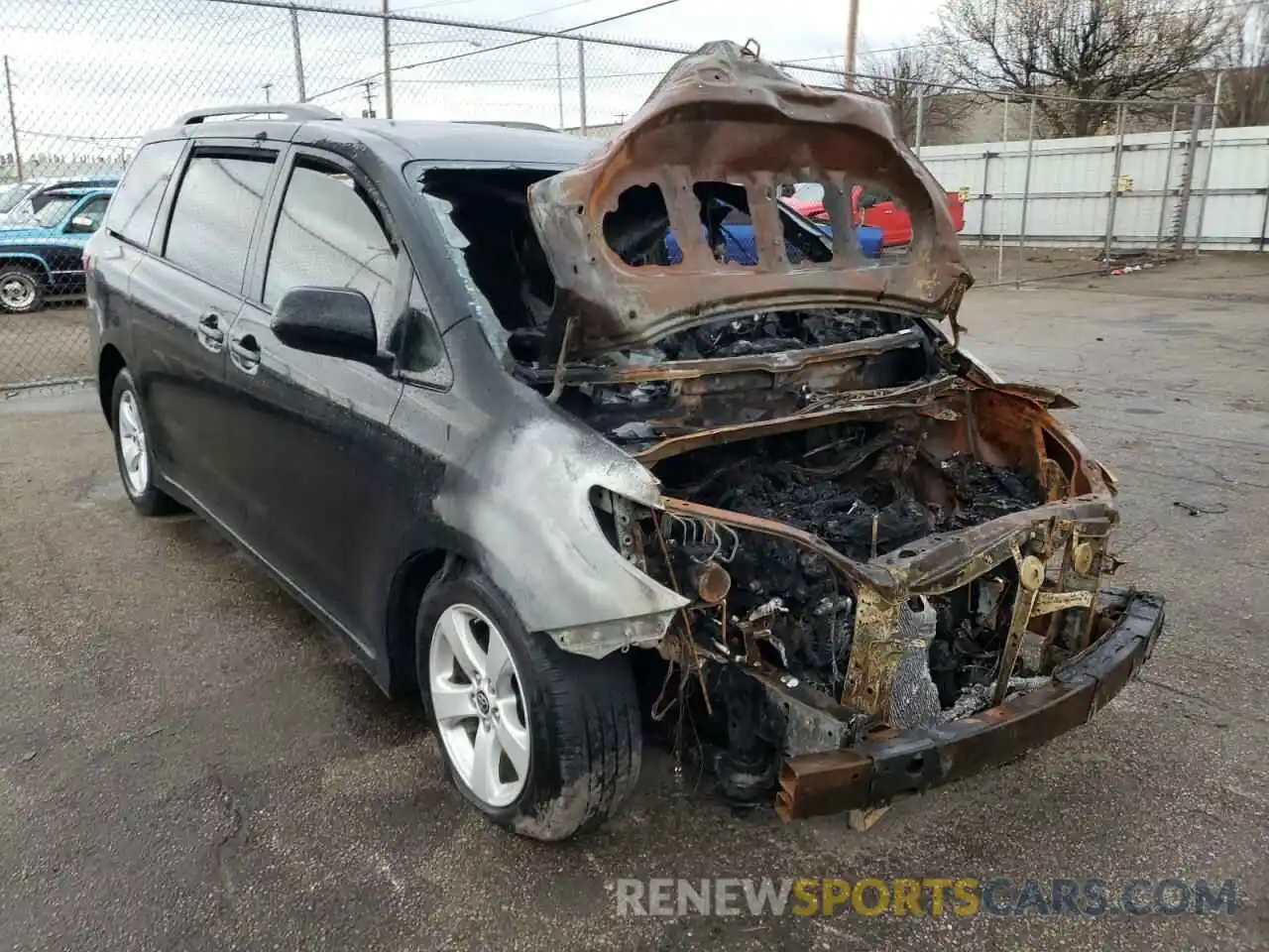 1 Photograph of a damaged car 5TDKZ3DC7LS076742 TOYOTA SIENNA 2020