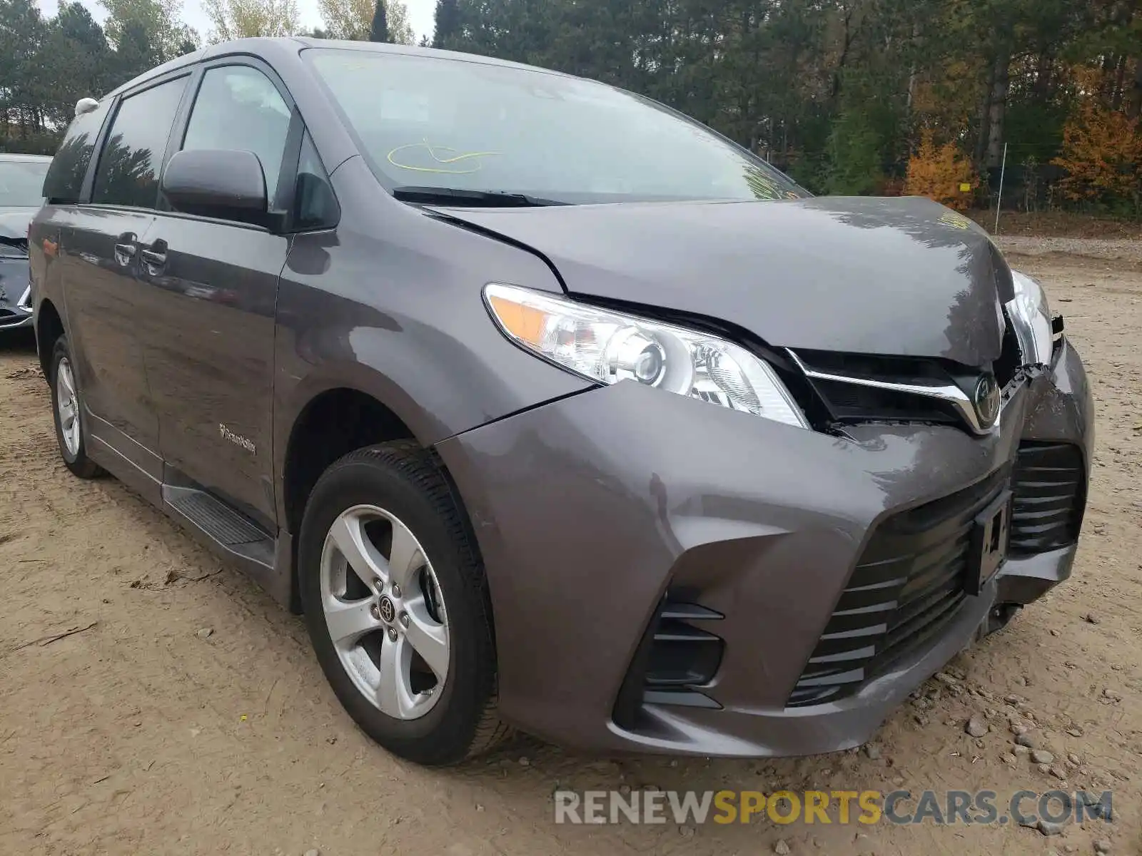 1 Photograph of a damaged car 5TDKZ3DC7LS077888 TOYOTA SIENNA 2020