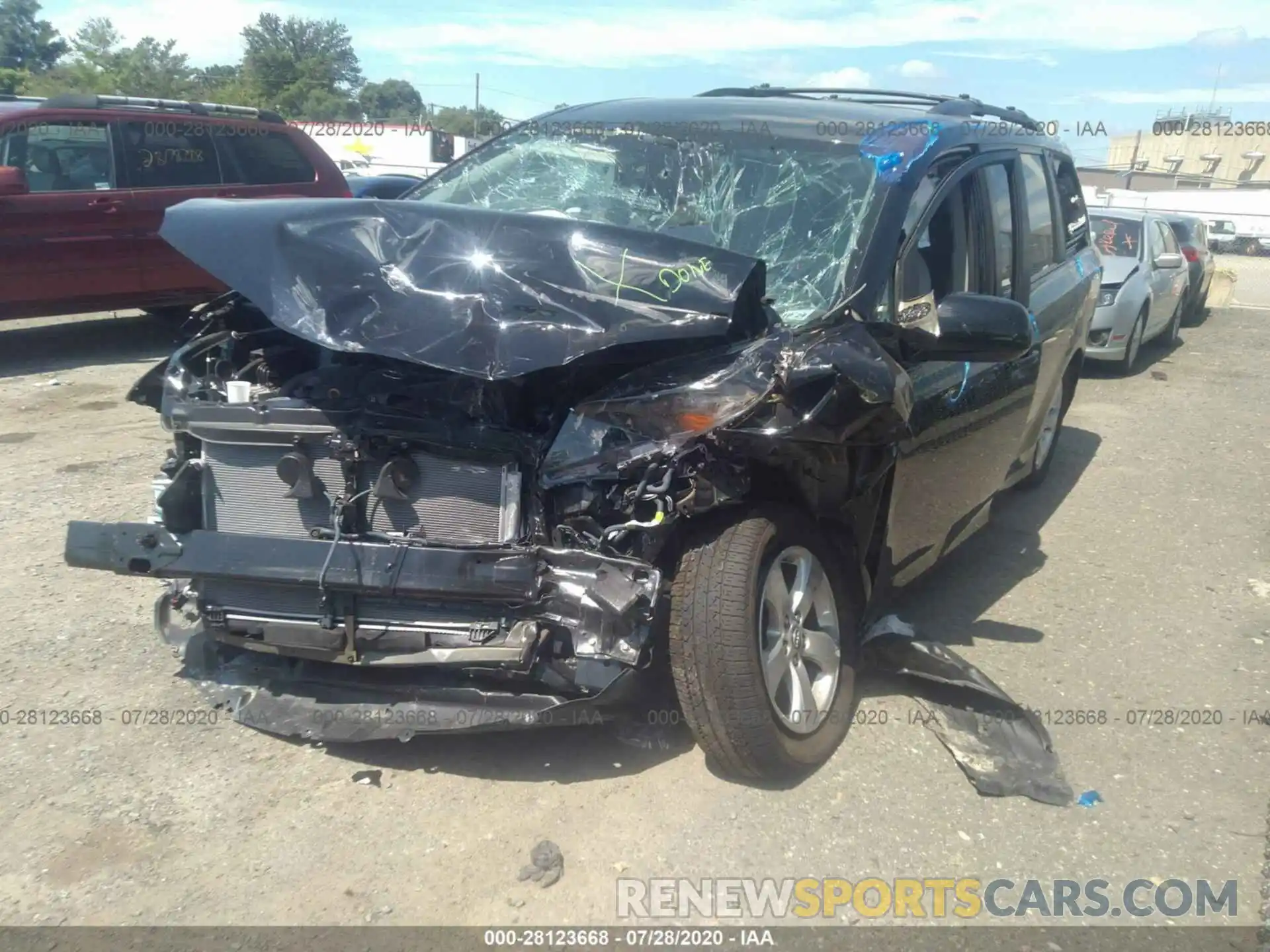 2 Photograph of a damaged car 5TDKZ3DC8LS030062 TOYOTA SIENNA 2020