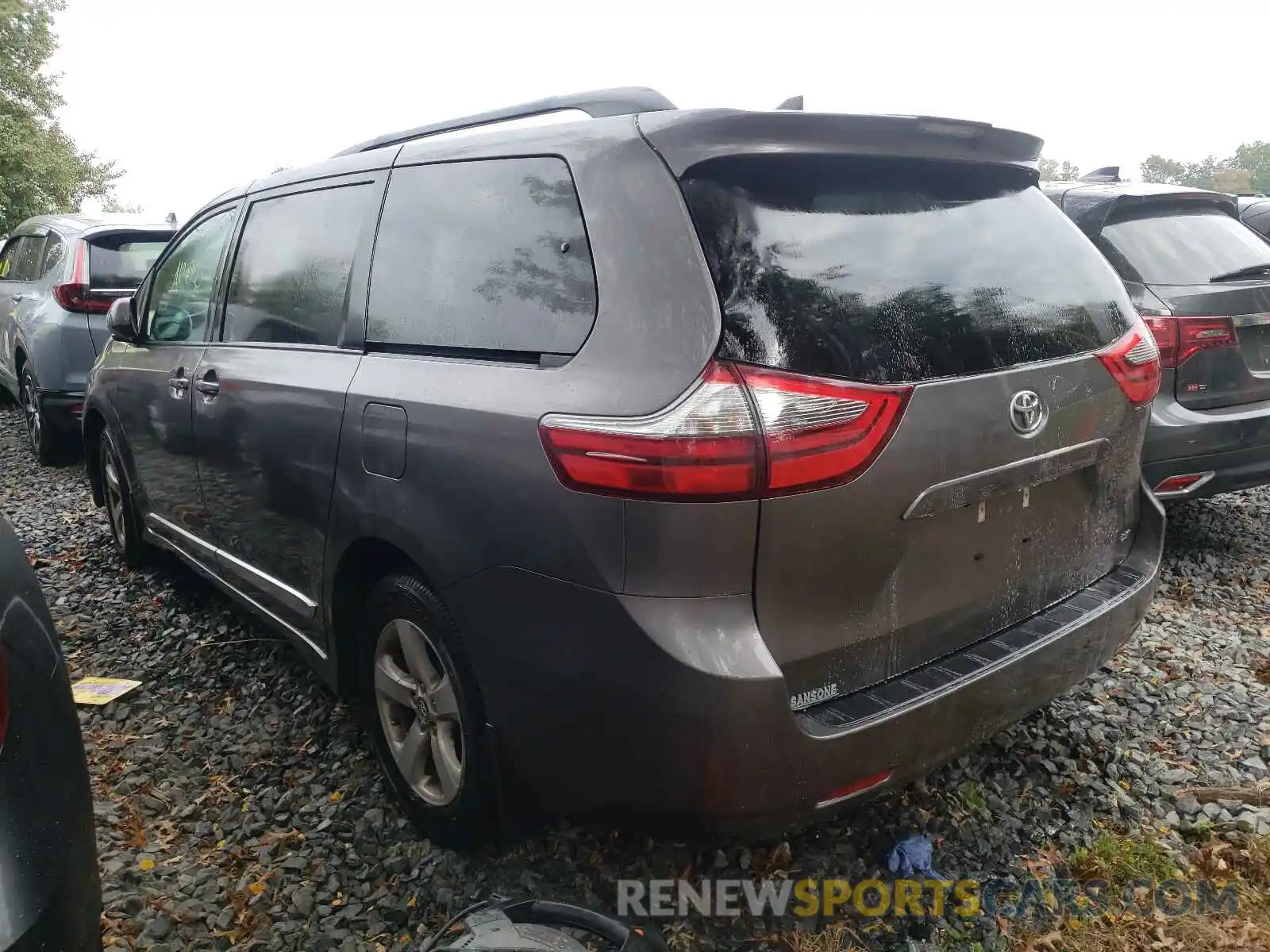 3 Photograph of a damaged car 5TDKZ3DC8LS036928 TOYOTA SIENNA 2020