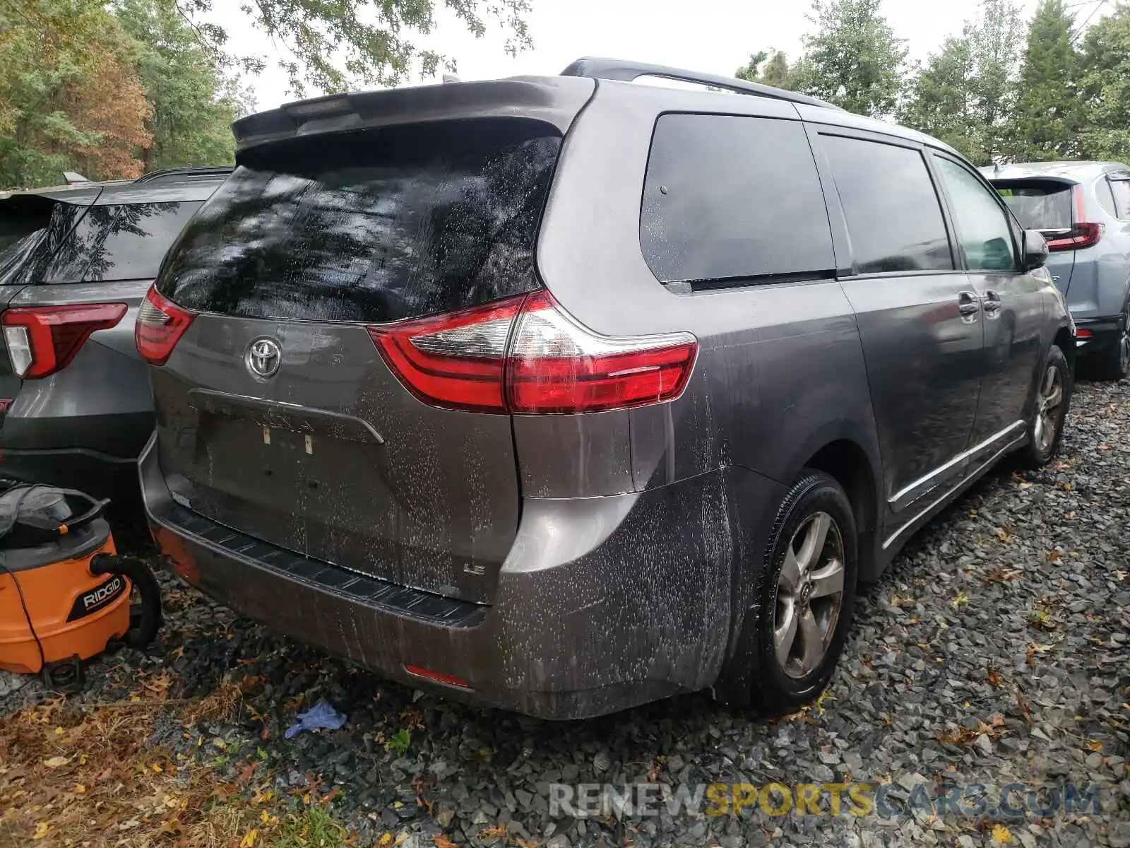 4 Фотография поврежденного автомобиля 5TDKZ3DC8LS036928 TOYOTA SIENNA 2020