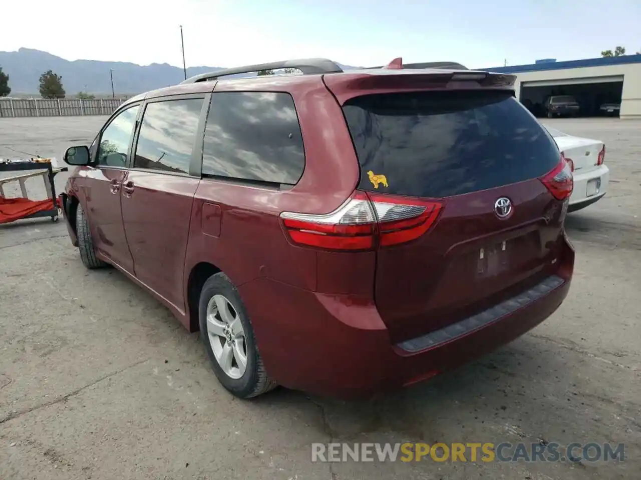 3 Photograph of a damaged car 5TDKZ3DC8LS037108 TOYOTA SIENNA 2020