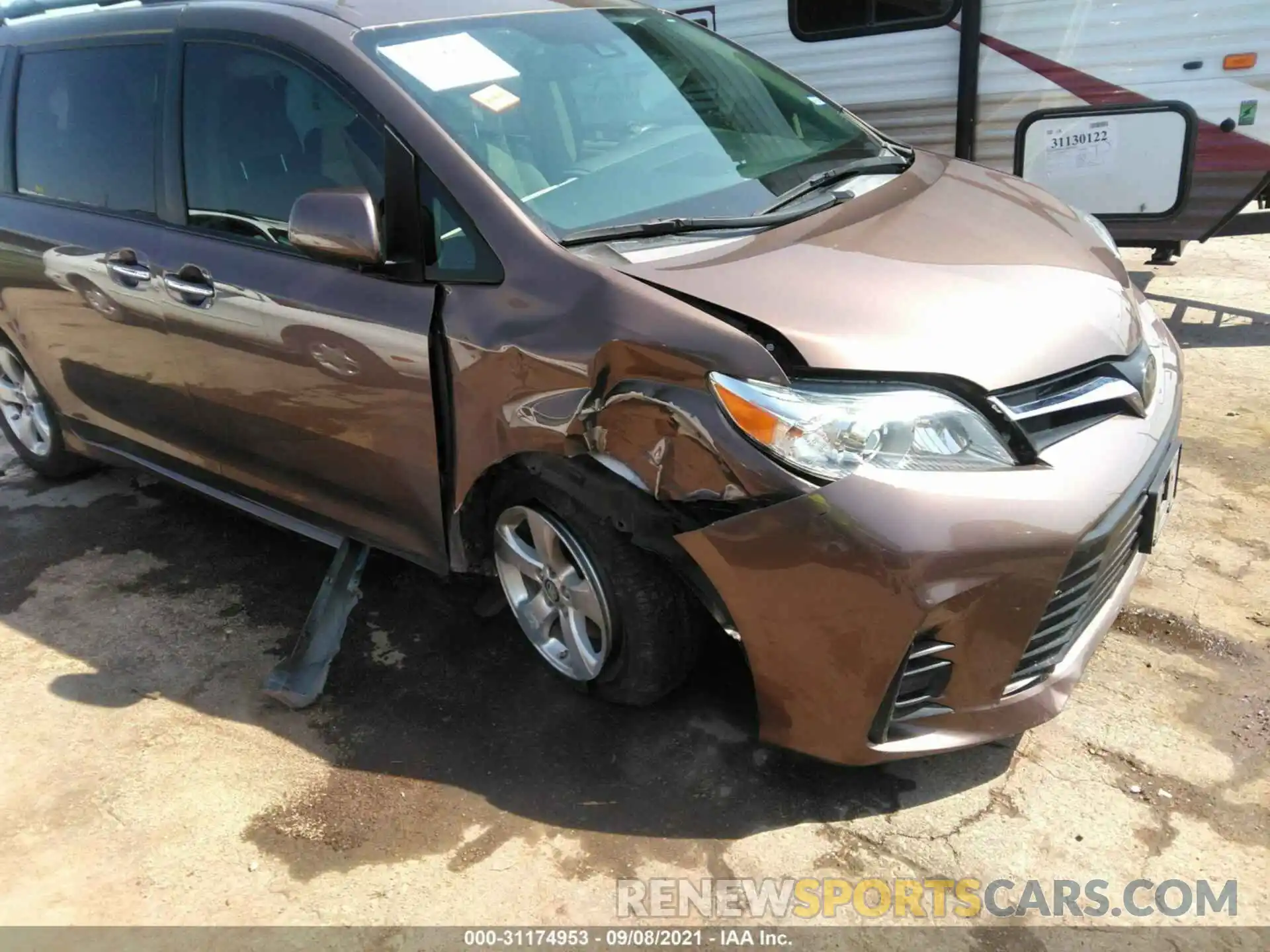 6 Photograph of a damaged car 5TDKZ3DC8LS042129 TOYOTA SIENNA 2020