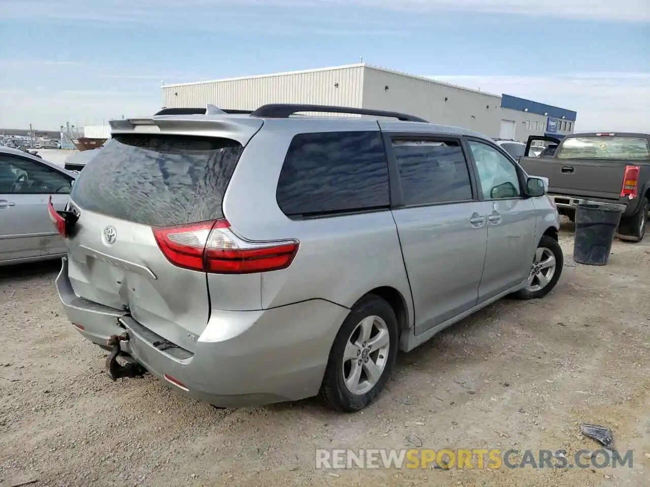 4 Фотография поврежденного автомобиля 5TDKZ3DC8LS044527 TOYOTA SIENNA 2020