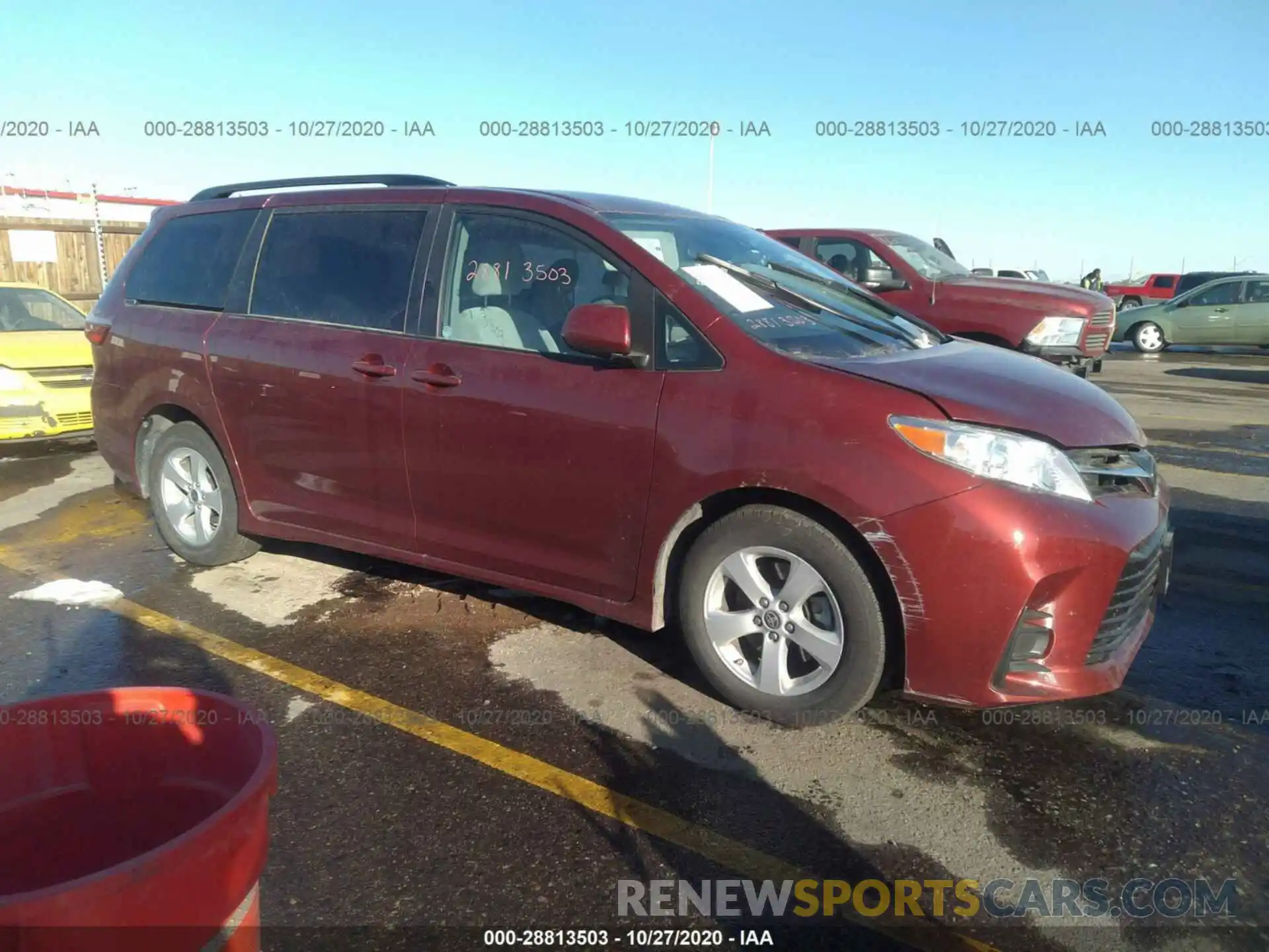 1 Photograph of a damaged car 5TDKZ3DC8LS058606 TOYOTA SIENNA 2020