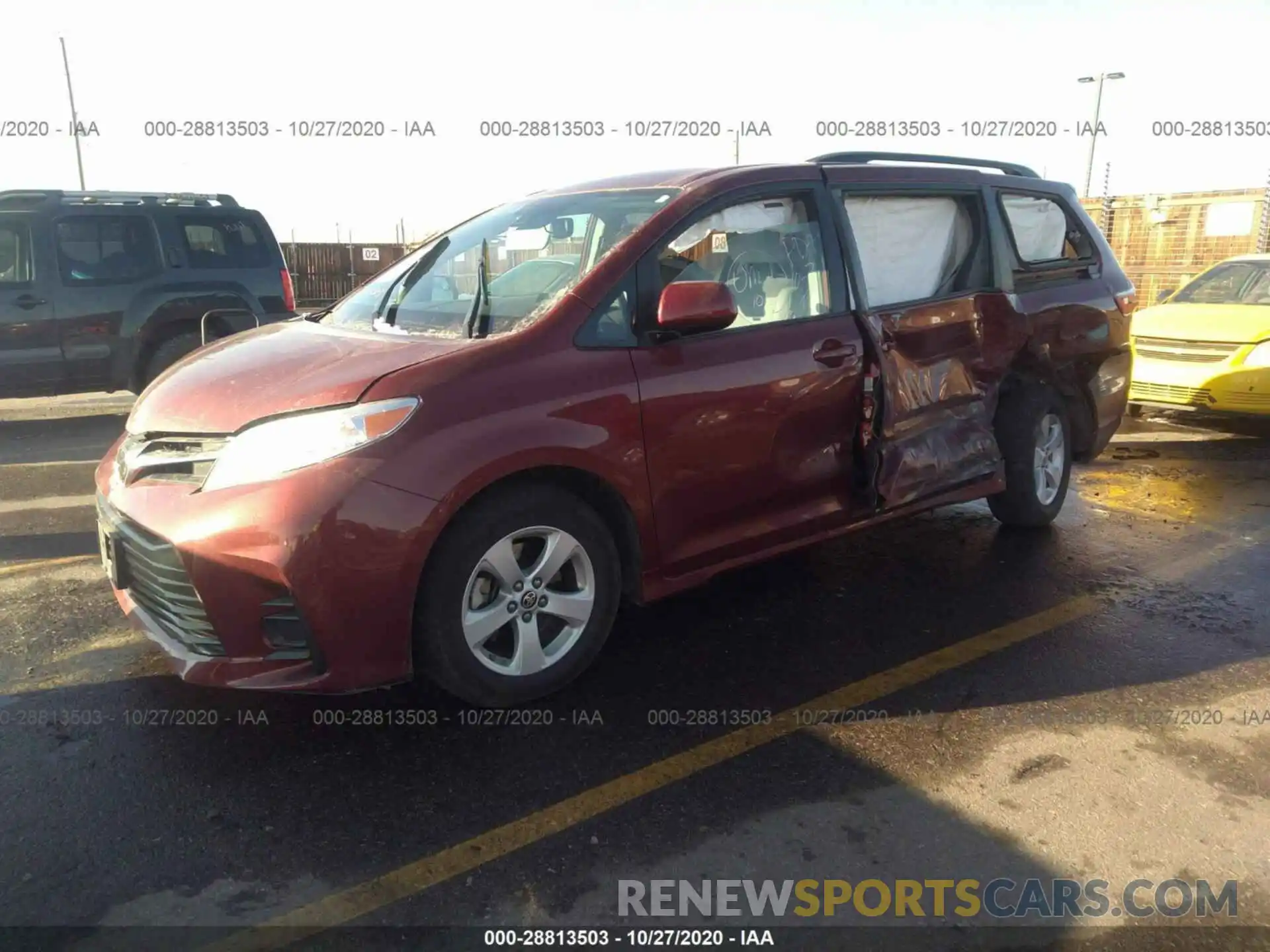 2 Photograph of a damaged car 5TDKZ3DC8LS058606 TOYOTA SIENNA 2020