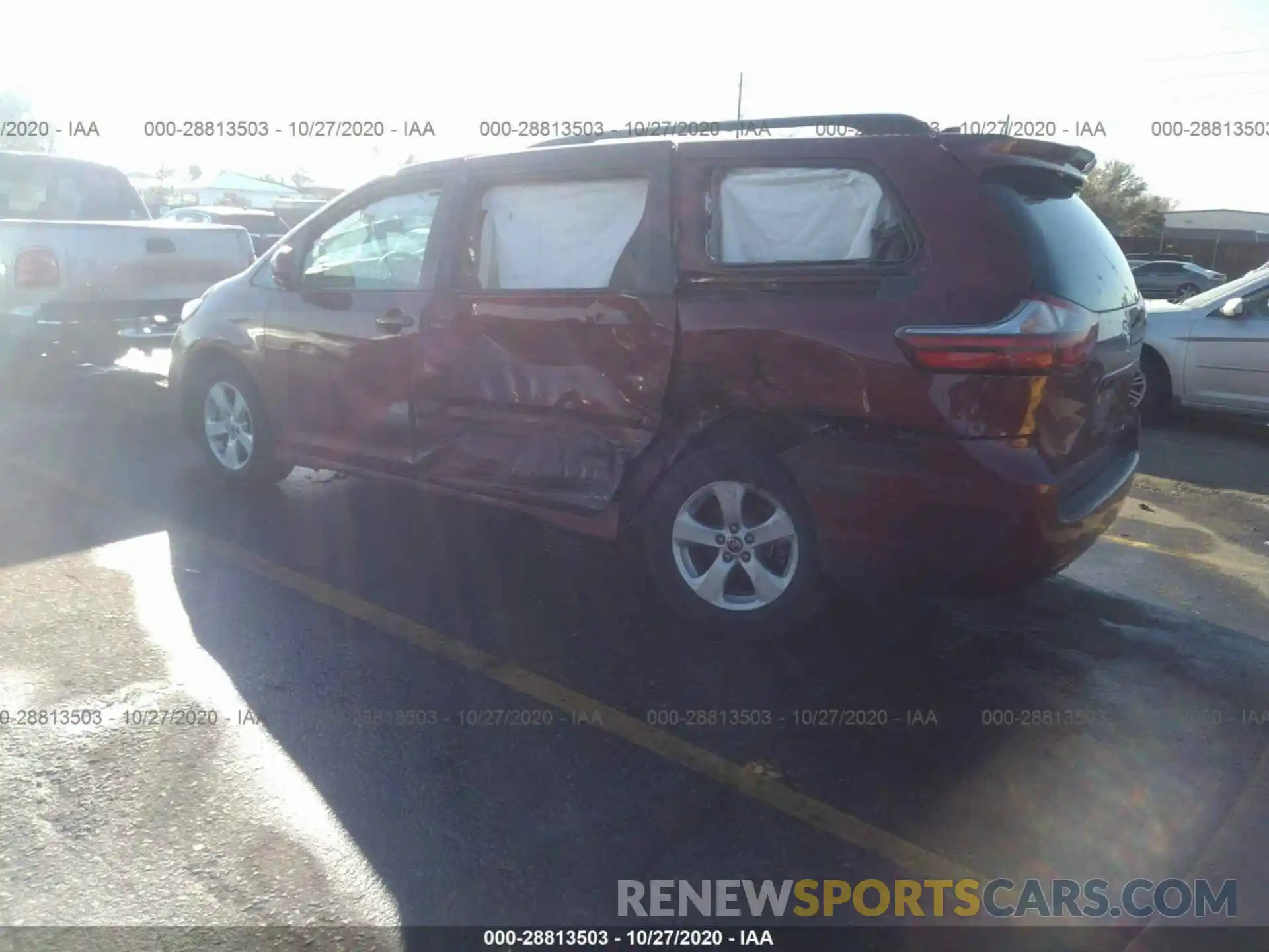 3 Photograph of a damaged car 5TDKZ3DC8LS058606 TOYOTA SIENNA 2020