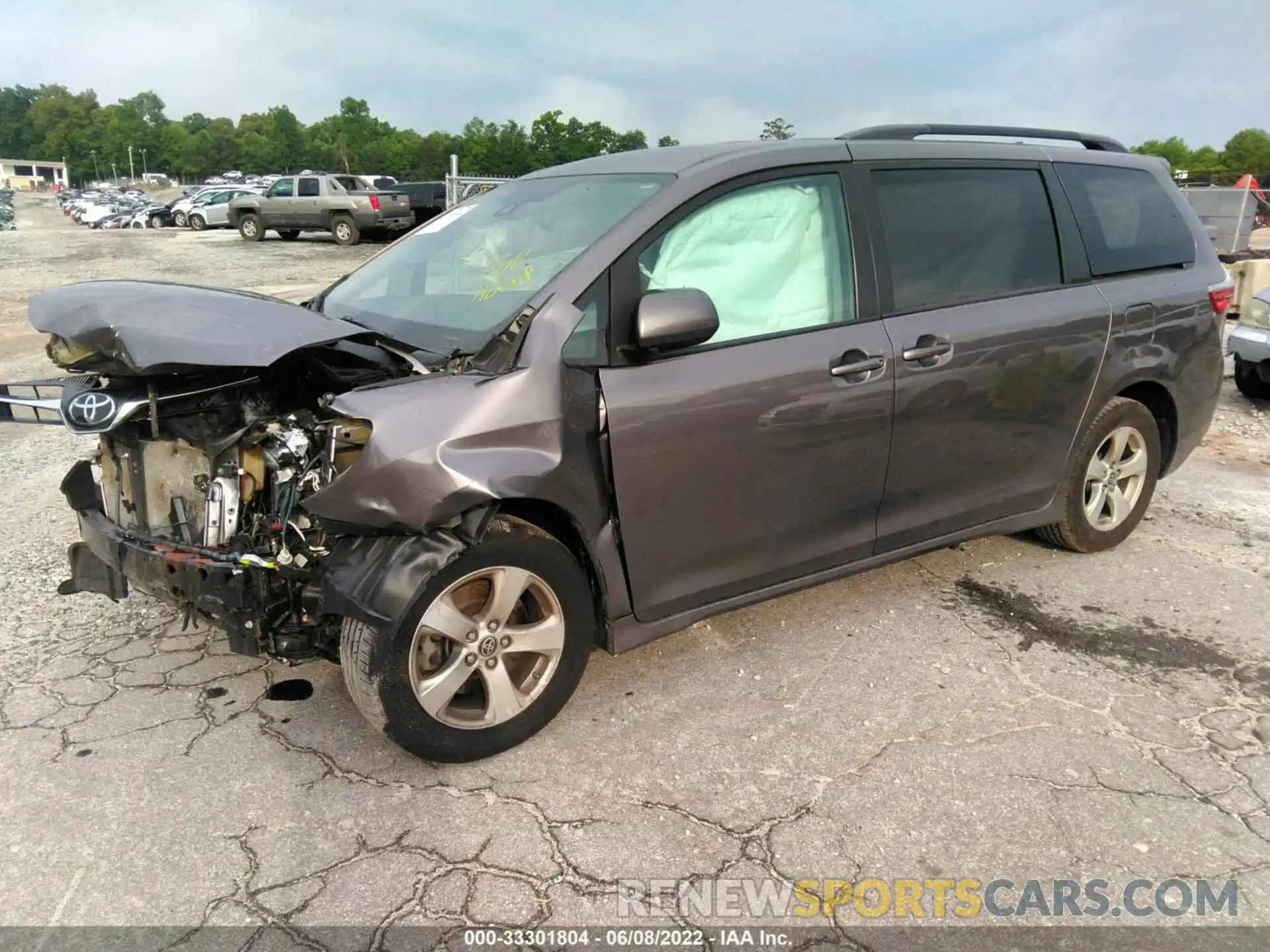 2 Photograph of a damaged car 5TDKZ3DC8LS065118 TOYOTA SIENNA 2020