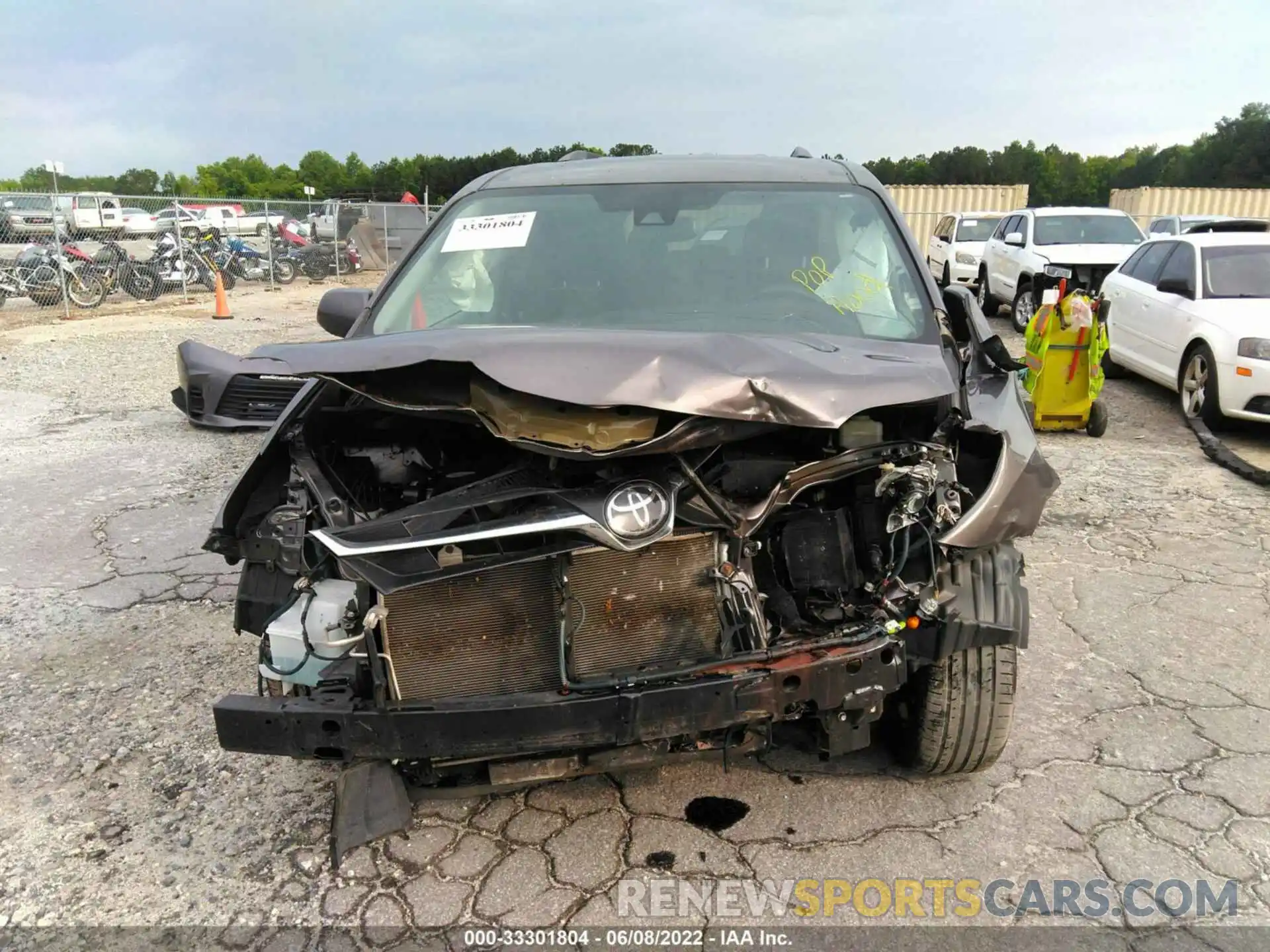 6 Photograph of a damaged car 5TDKZ3DC8LS065118 TOYOTA SIENNA 2020