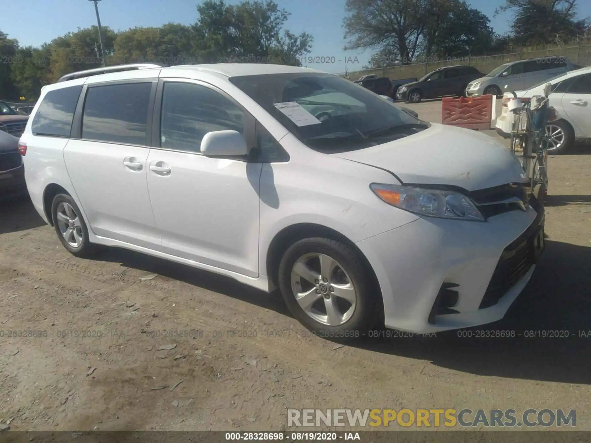 1 Photograph of a damaged car 5TDKZ3DC8LS067466 TOYOTA SIENNA 2020