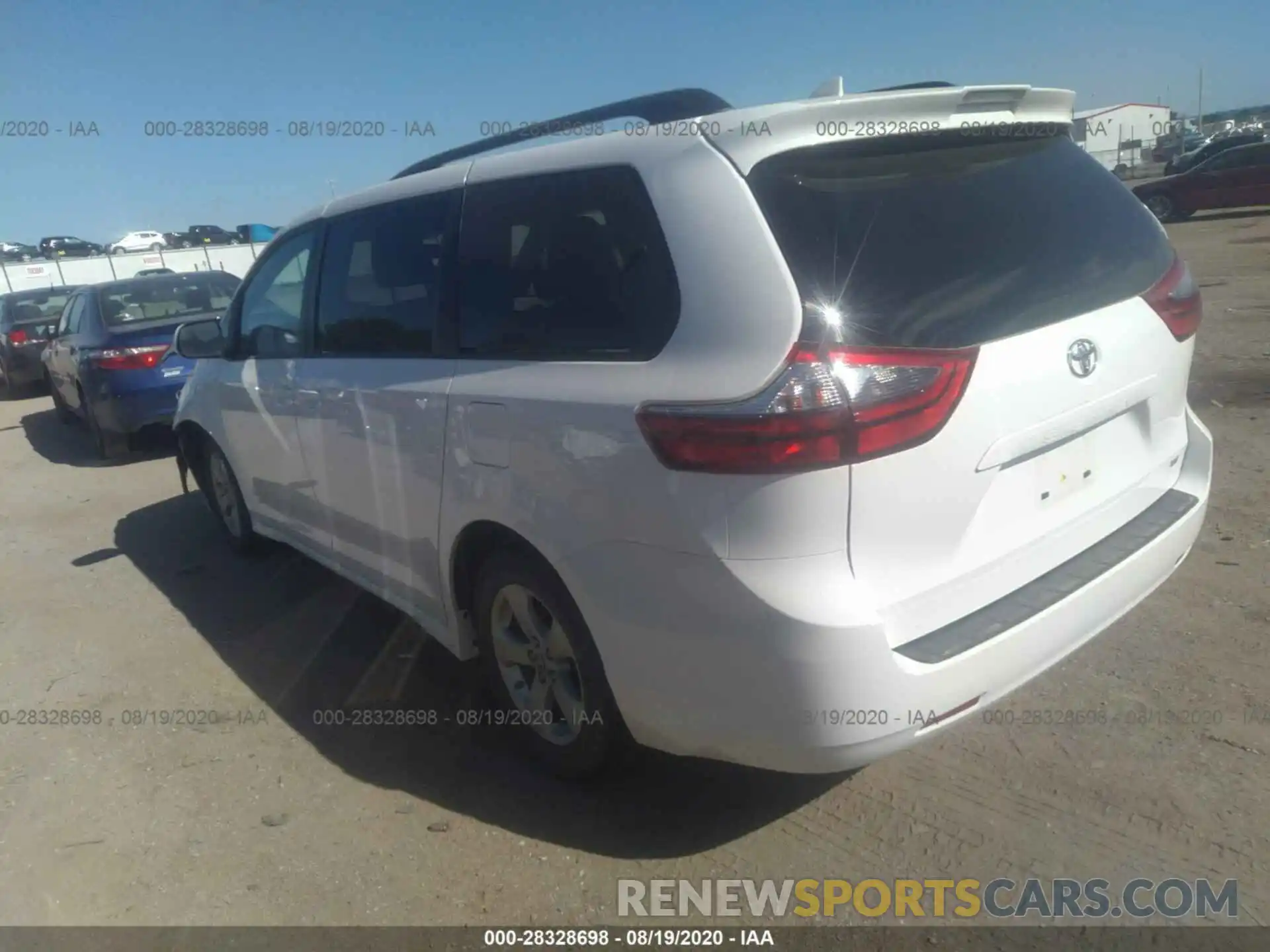 3 Photograph of a damaged car 5TDKZ3DC8LS067466 TOYOTA SIENNA 2020