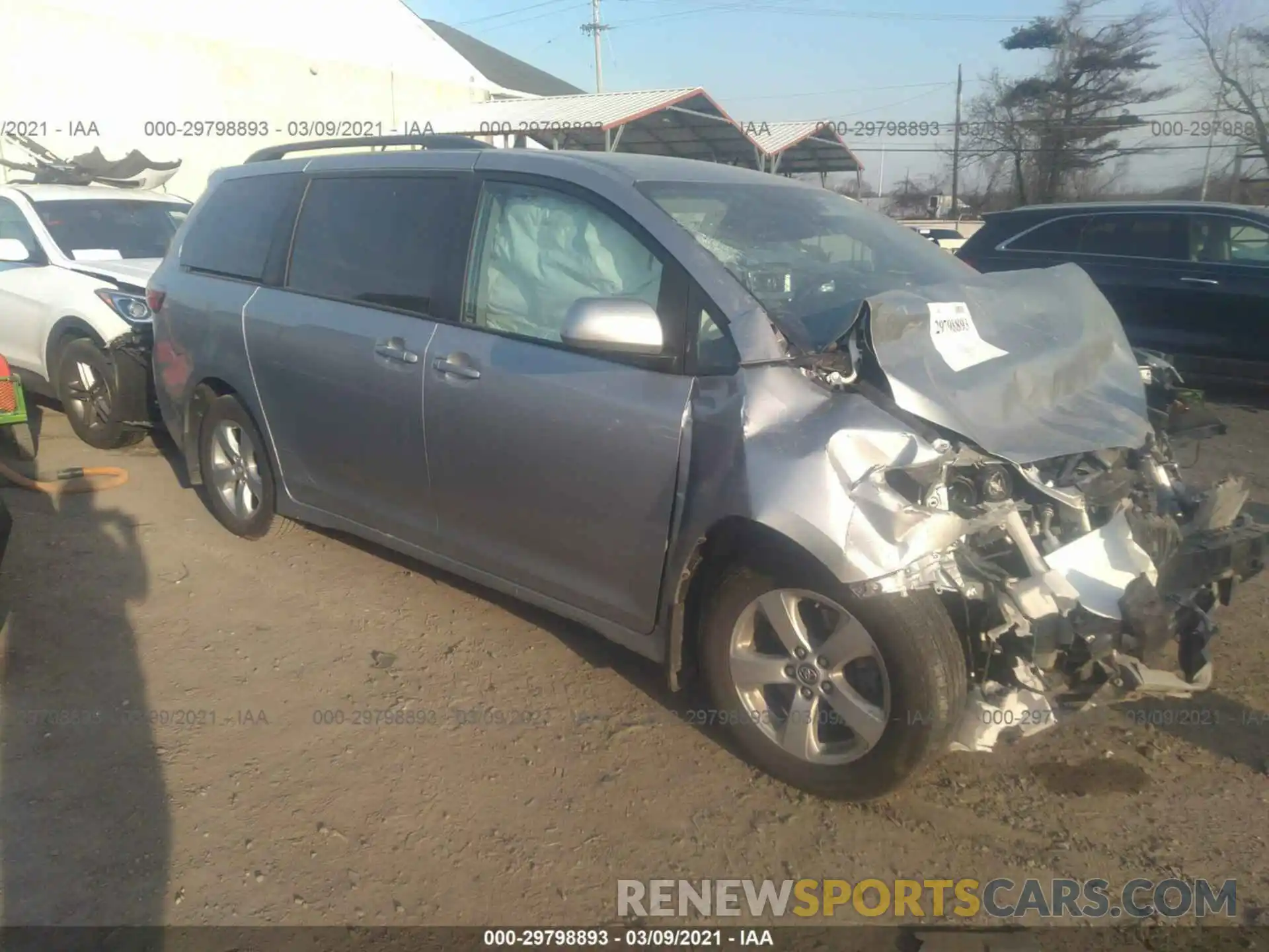 1 Photograph of a damaged car 5TDKZ3DC9LS030457 TOYOTA SIENNA 2020