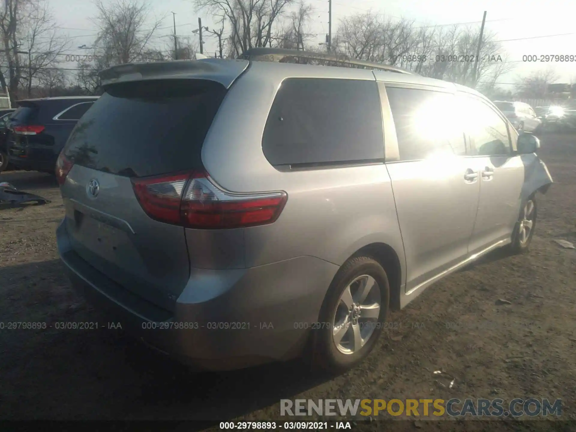 4 Фотография поврежденного автомобиля 5TDKZ3DC9LS030457 TOYOTA SIENNA 2020