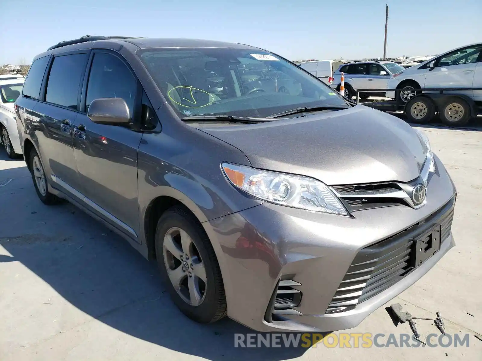 1 Photograph of a damaged car 5TDKZ3DC9LS030698 TOYOTA SIENNA 2020