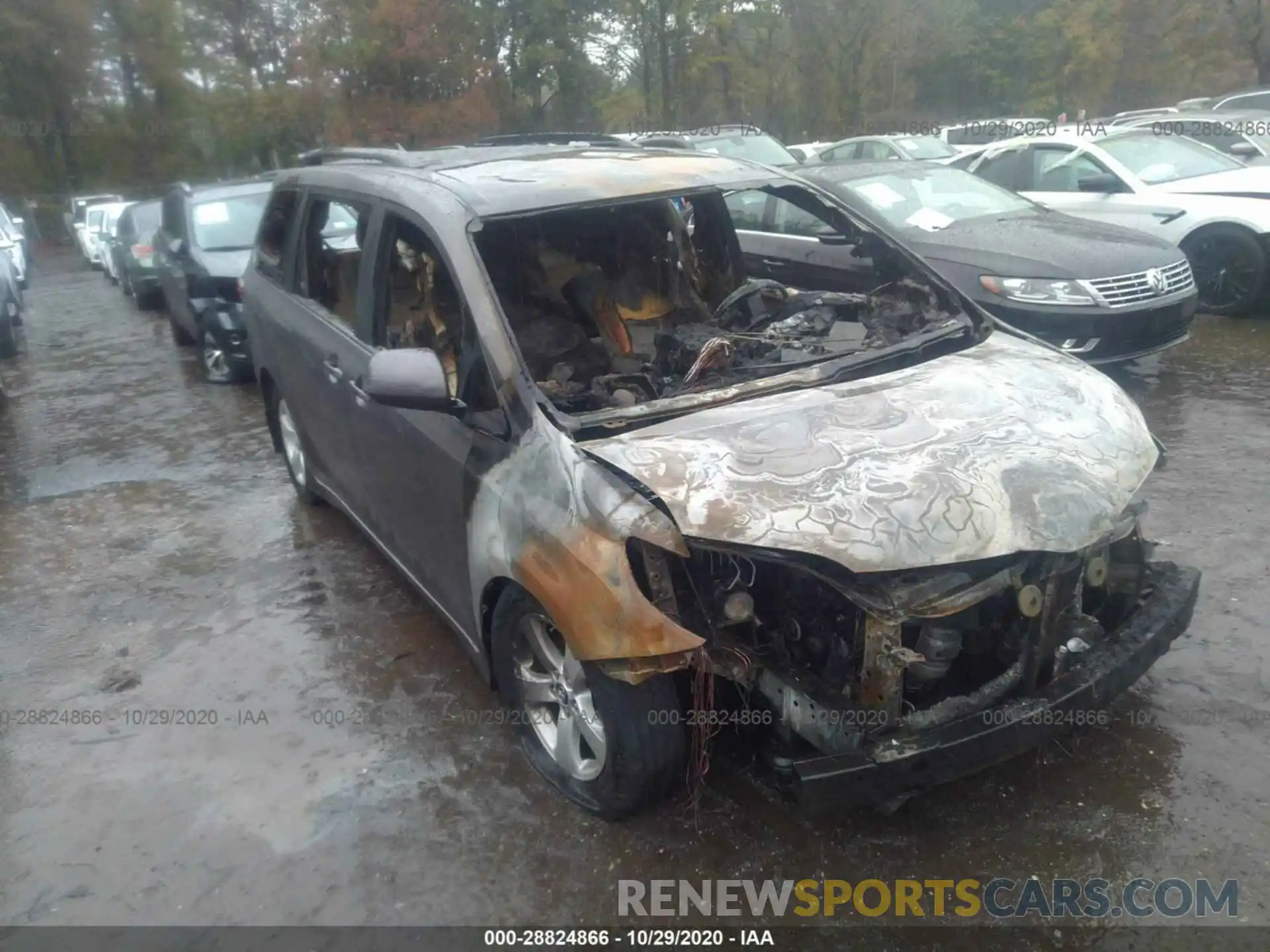 1 Photograph of a damaged car 5TDKZ3DC9LS042902 TOYOTA SIENNA 2020