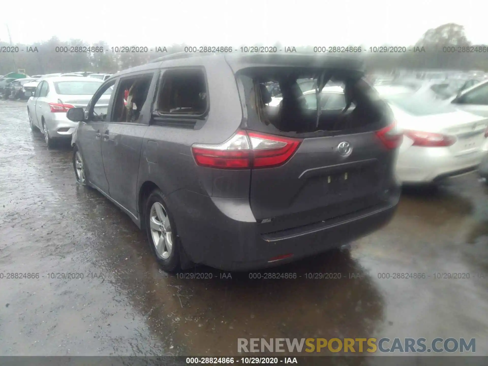 3 Photograph of a damaged car 5TDKZ3DC9LS042902 TOYOTA SIENNA 2020