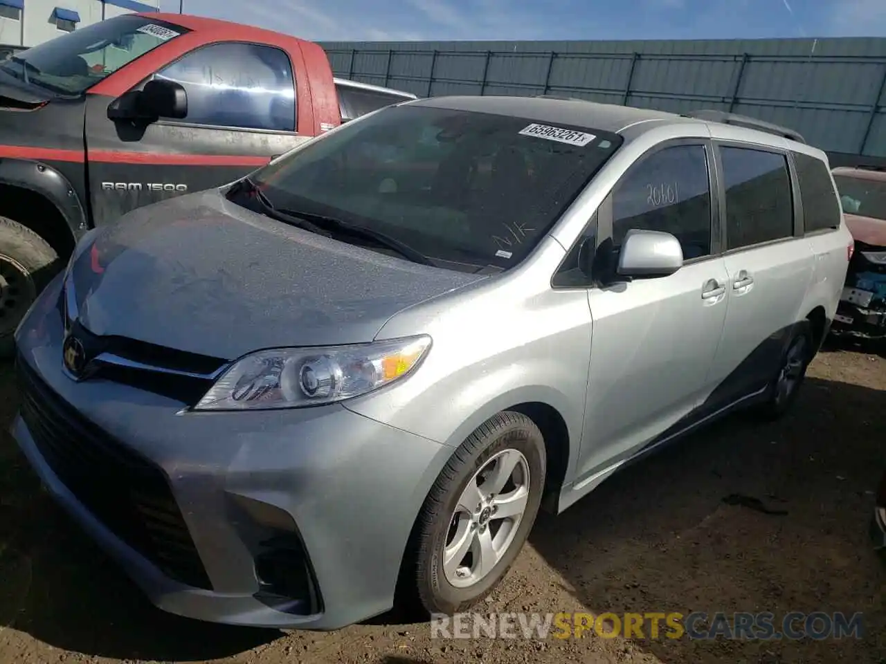 2 Photograph of a damaged car 5TDKZ3DC9LS049025 TOYOTA SIENNA 2020