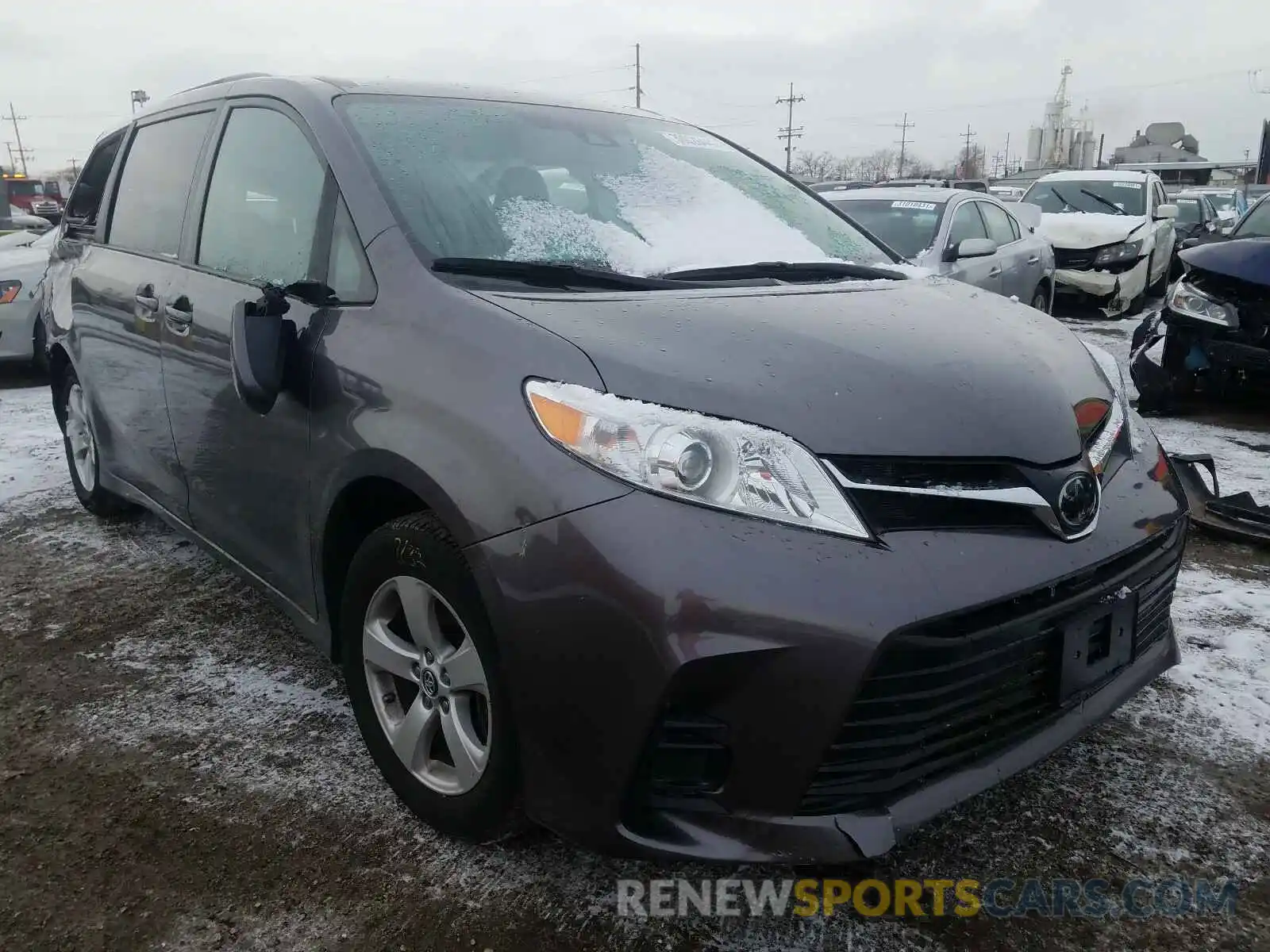 1 Photograph of a damaged car 5TDKZ3DC9LS049557 TOYOTA SIENNA 2020