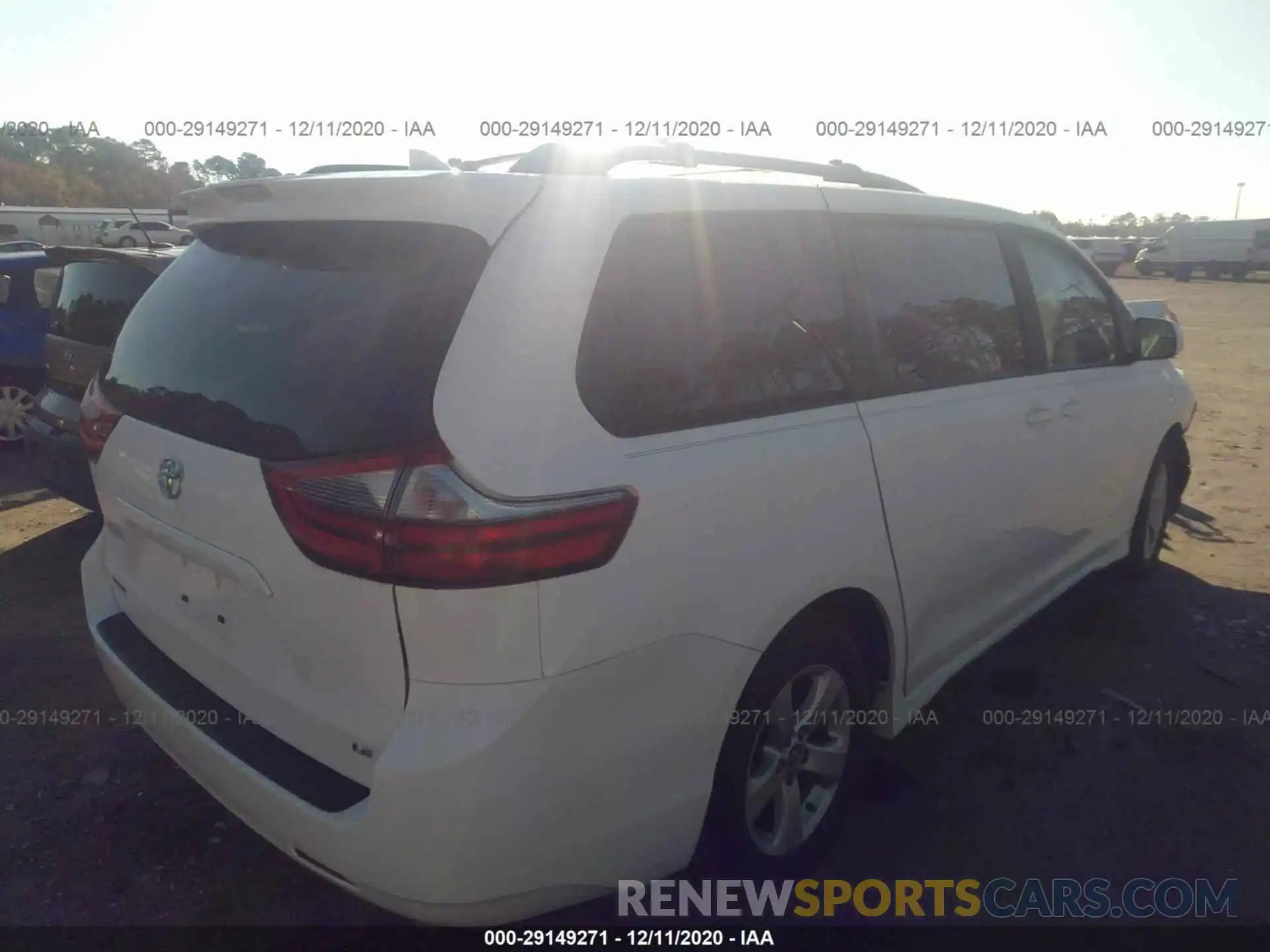 4 Фотография поврежденного автомобиля 5TDKZ3DC9LS052359 TOYOTA SIENNA 2020