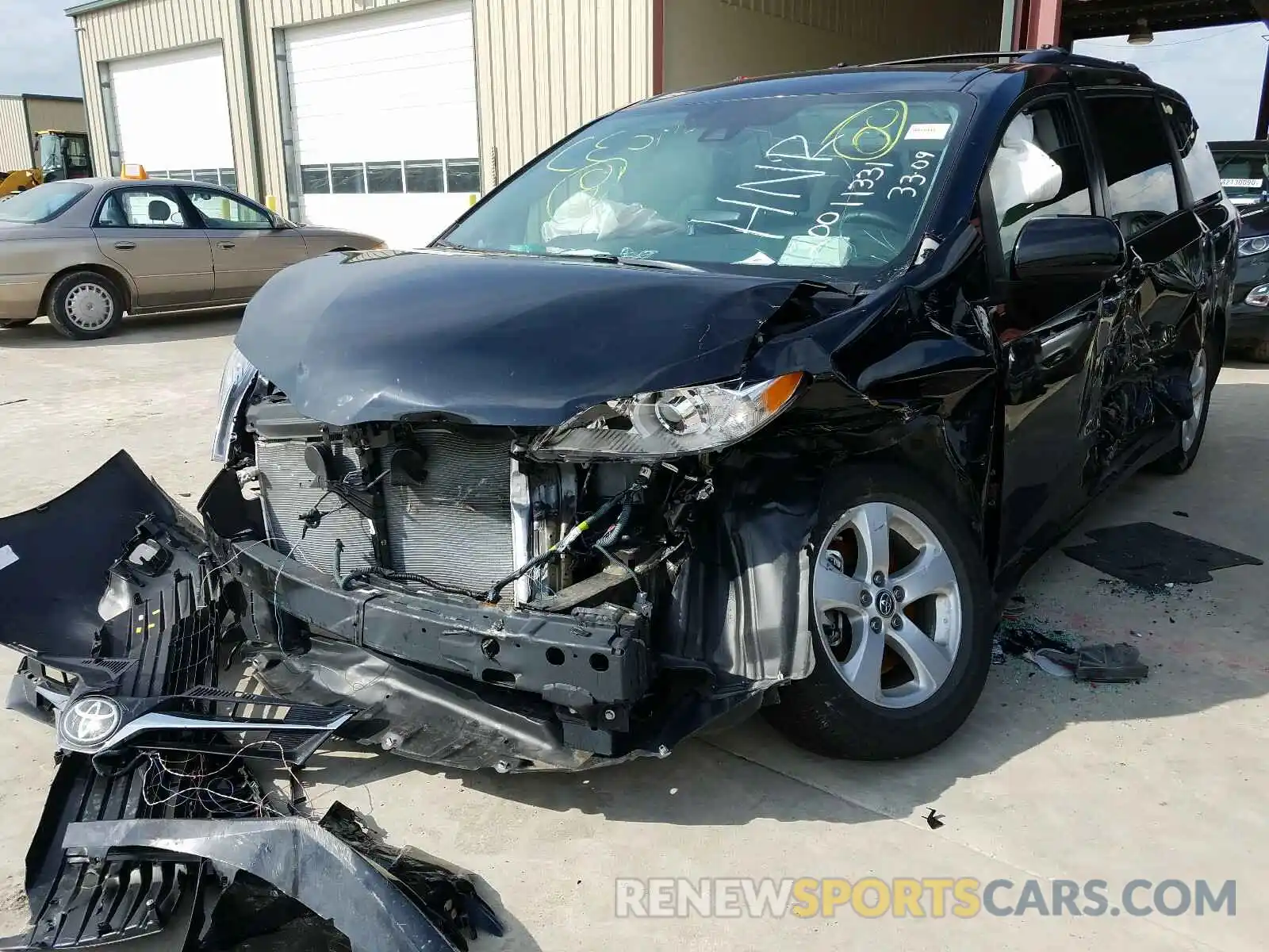 2 Photograph of a damaged car 5TDKZ3DC9LS053494 TOYOTA SIENNA 2020