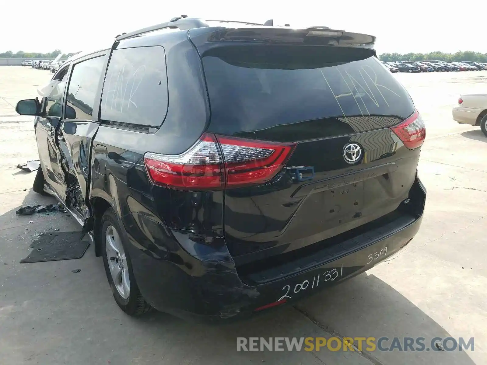 3 Photograph of a damaged car 5TDKZ3DC9LS053494 TOYOTA SIENNA 2020