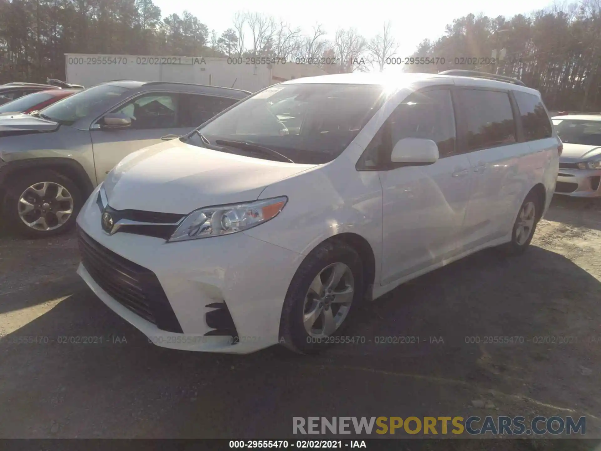 2 Photograph of a damaged car 5TDKZ3DC9LS058260 TOYOTA SIENNA 2020