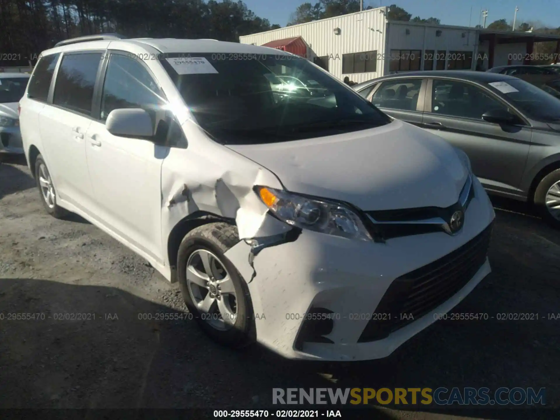 6 Photograph of a damaged car 5TDKZ3DC9LS058260 TOYOTA SIENNA 2020