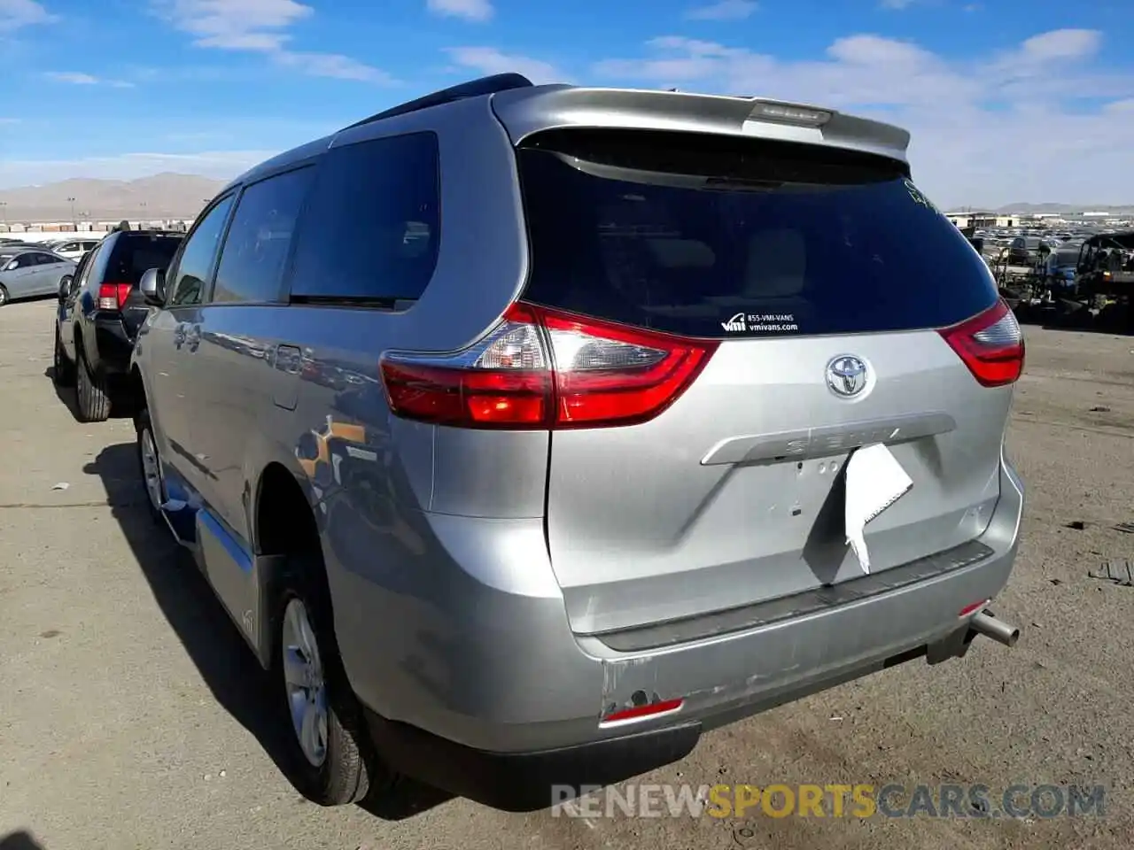 3 Photograph of a damaged car 5TDKZ3DC9LS067640 TOYOTA SIENNA 2020