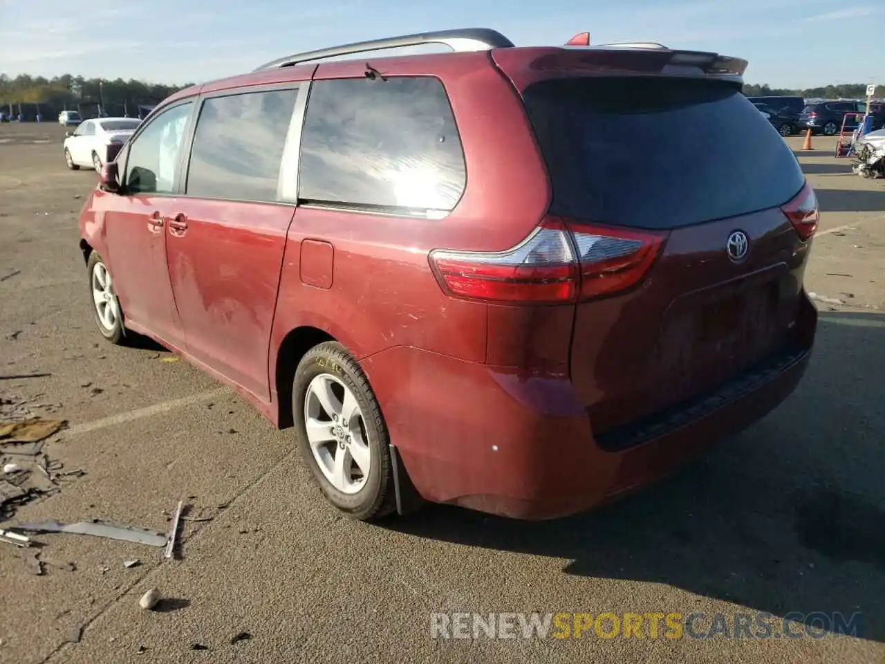 3 Photograph of a damaged car 5TDKZ3DC9LS084034 TOYOTA SIENNA 2020