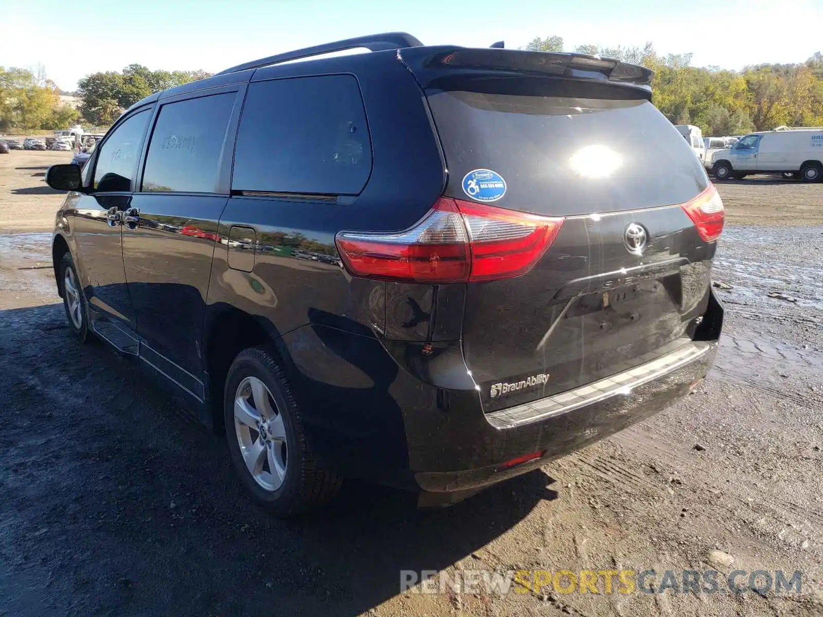 3 Photograph of a damaged car 5TDKZ3DC9LS086706 TOYOTA SIENNA 2020