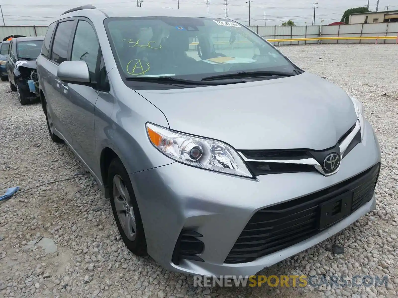 1 Photograph of a damaged car 5TDKZ3DCXLS023291 TOYOTA SIENNA 2020