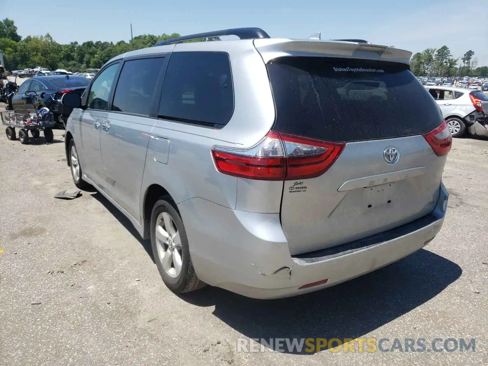 3 Photograph of a damaged car 5TDKZ3DCXLS045453 TOYOTA SIENNA 2020