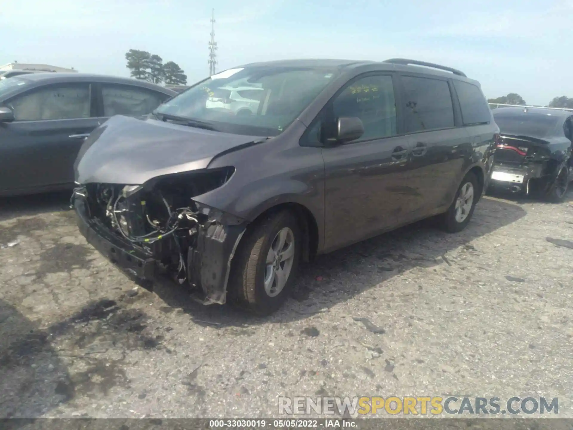 2 Photograph of a damaged car 5TDKZ3DCXLS059160 TOYOTA SIENNA 2020